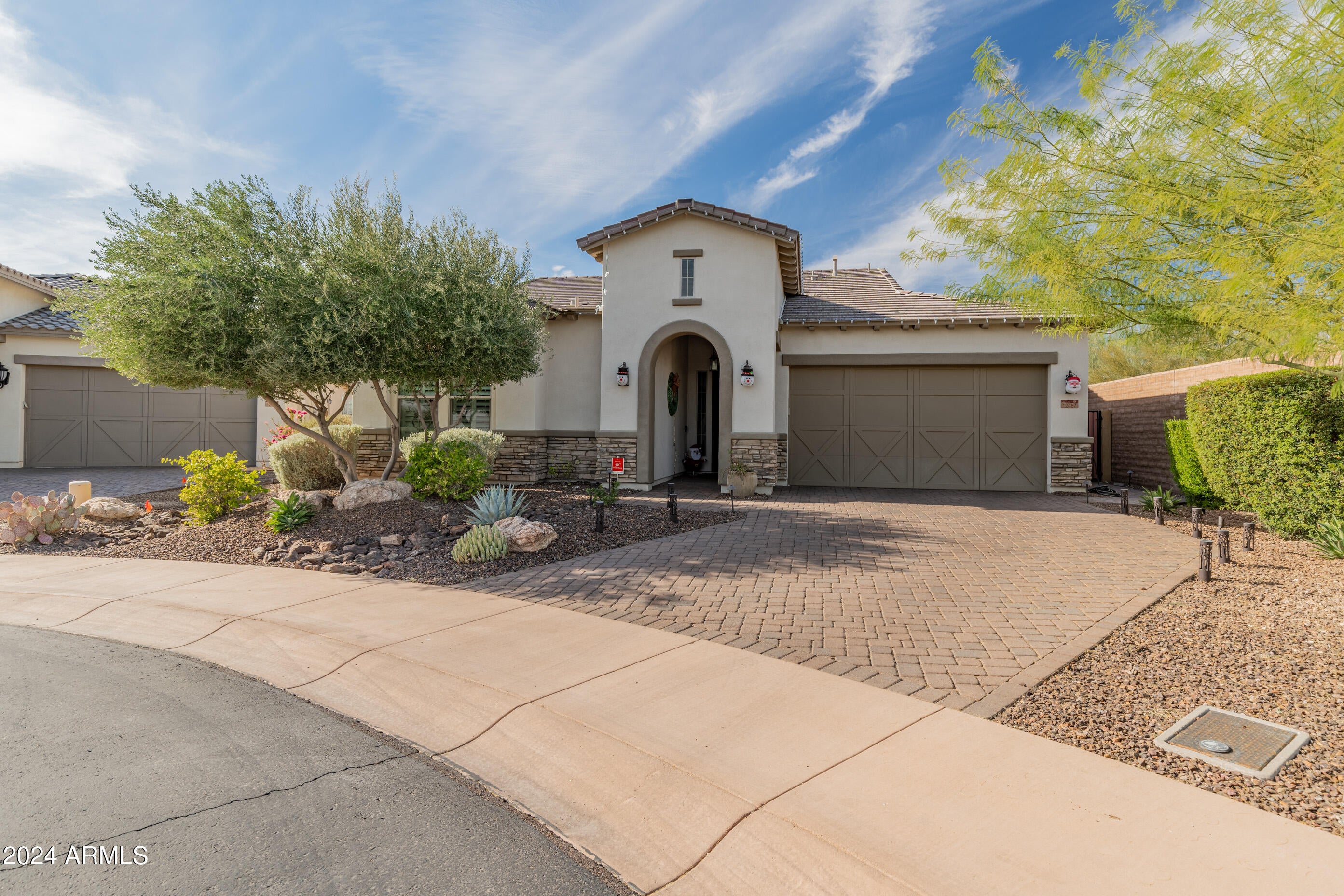Peoria, Arizona, 85383, United States, 3 Bedrooms Bedrooms, ,4 BathroomsBathrooms,Residential,Active,2007333
