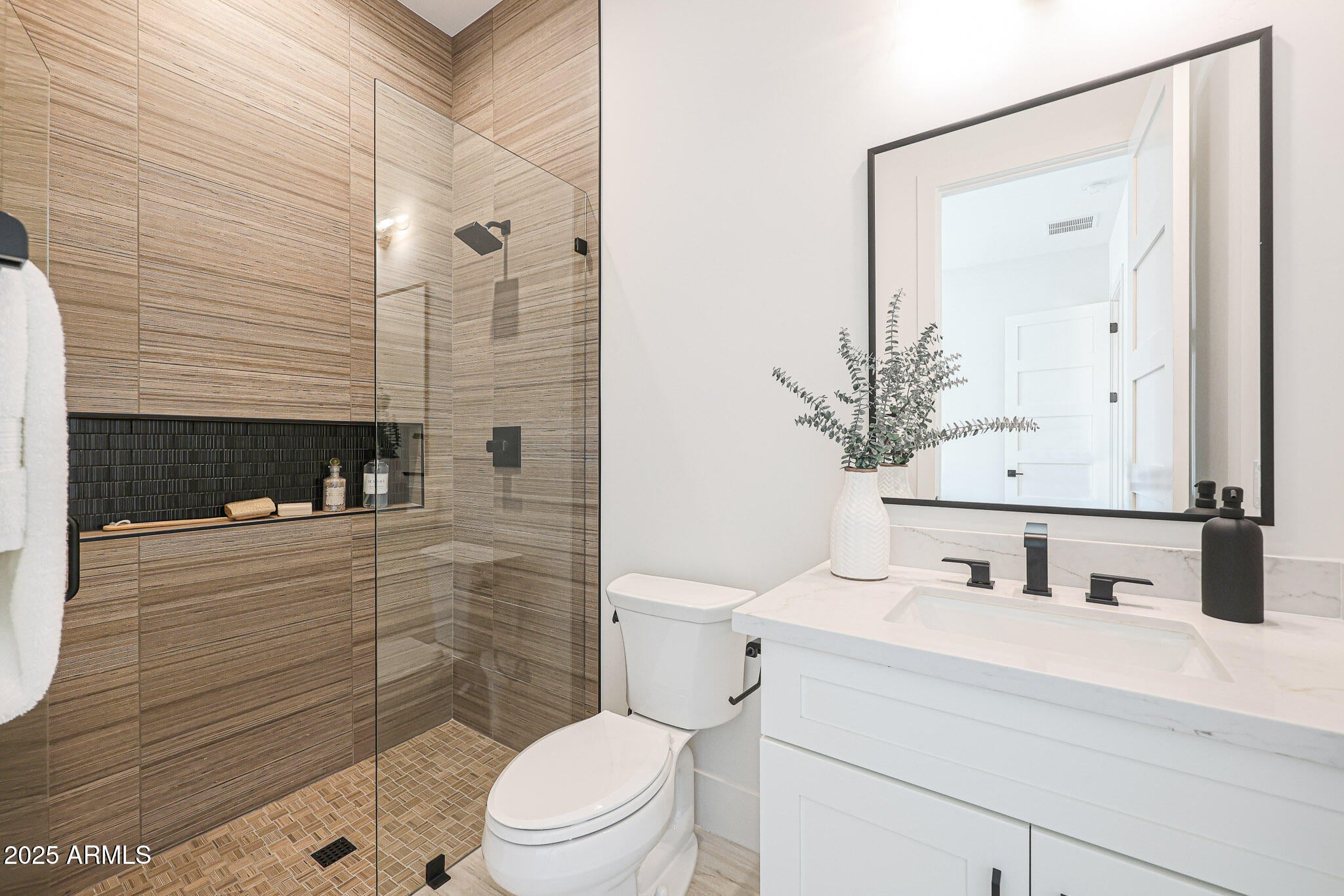Scottsdale, Arizona, 85266, United States, 4 Bedrooms Bedrooms, ,5 BathroomsBathrooms,Residential,Active,1764550