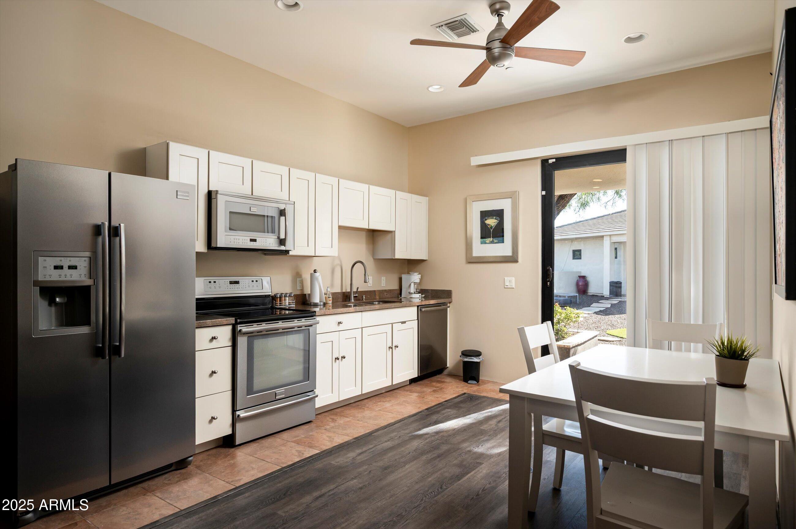 Scottsdale, Arizona, 85260, United States, 6 Bedrooms Bedrooms, ,6 BathroomsBathrooms,Residential,Active,2006779