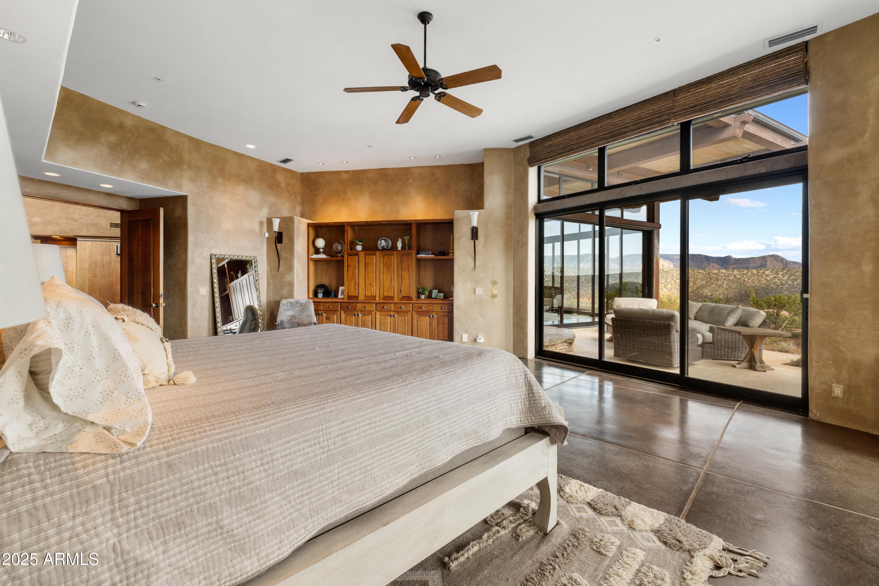 Sedona, Arizona, 86336, United States, 3 Bedrooms Bedrooms, ,6 BathroomsBathrooms,Residential,Active,1944279