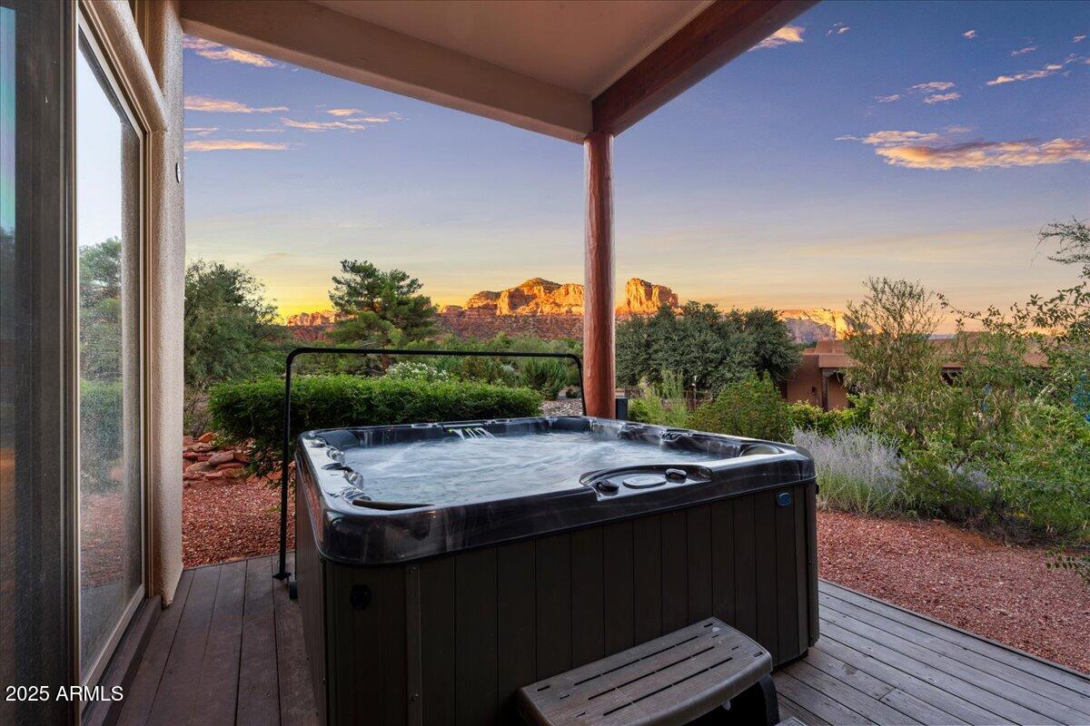 Sedona, Arizona, 86351, United States, 4 Bedrooms Bedrooms, ,3 BathroomsBathrooms,Residential,Active,1945516