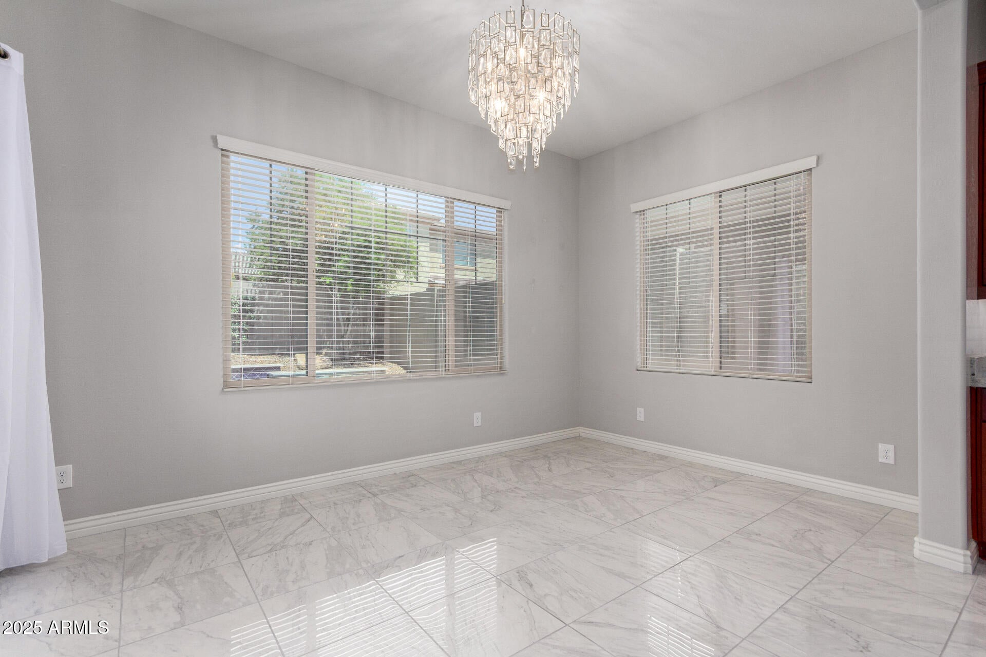 Phoenix, Arizona, 85050, United States, 4 Bedrooms Bedrooms, ,3 BathroomsBathrooms,Residential,Active,1929434