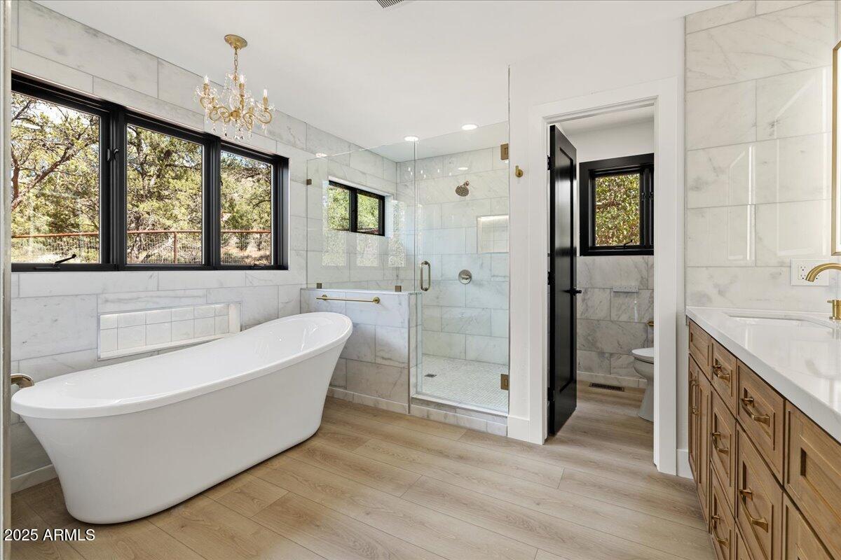 Sedona, Arizona, 86351, United States, 5 Bedrooms Bedrooms, ,6 BathroomsBathrooms,Residential,Active,1944107