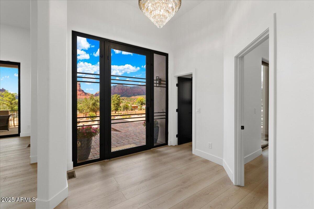 Sedona, Arizona, 86351, United States, 5 Bedrooms Bedrooms, ,6 BathroomsBathrooms,Residential,Active,1944107