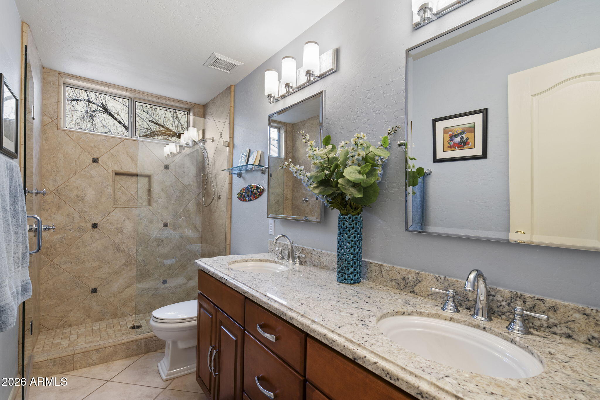 Phoenix, Arizona, 85054, United States, 3 Bedrooms Bedrooms, ,2 BathroomsBathrooms,Residential,Active,2013936