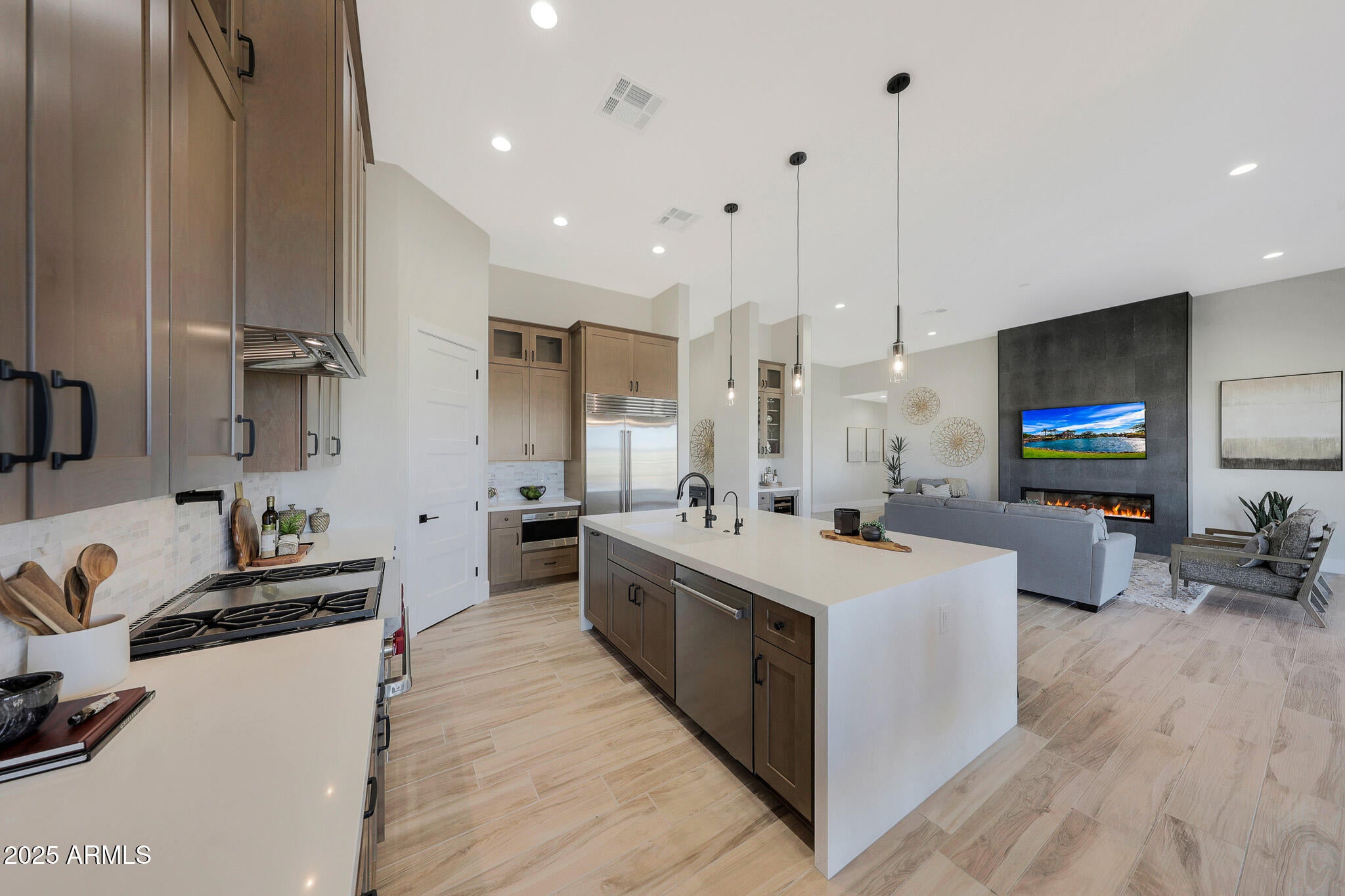 Prescott Valley, Arizona, 86315, United States, 4 Bedrooms Bedrooms, ,3 BathroomsBathrooms,Residential,Active,1960143