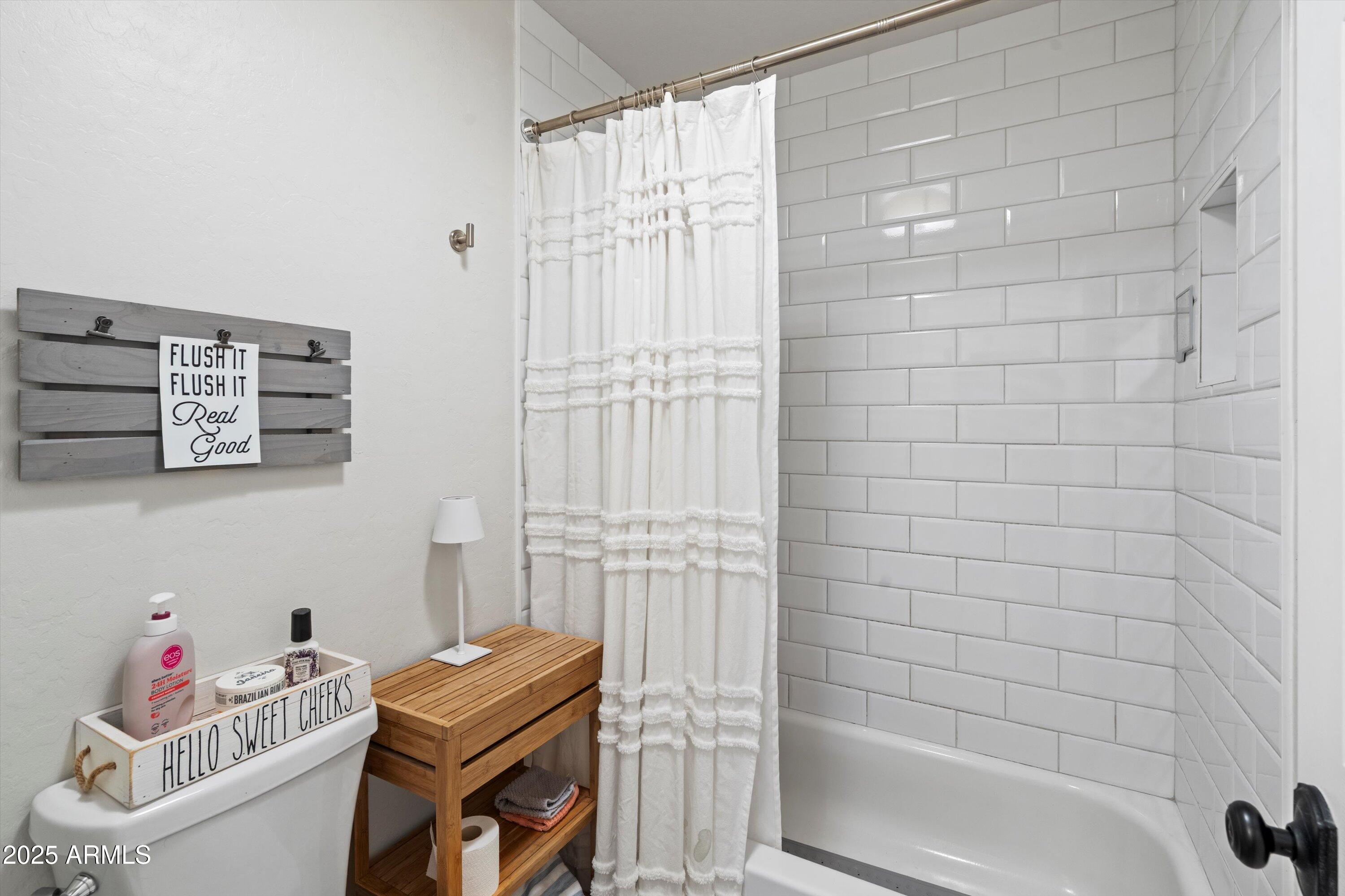 Scottsdale, Arizona, 85255, United States, 5 Bedrooms Bedrooms, ,4 BathroomsBathrooms,Residential,Active,2006890