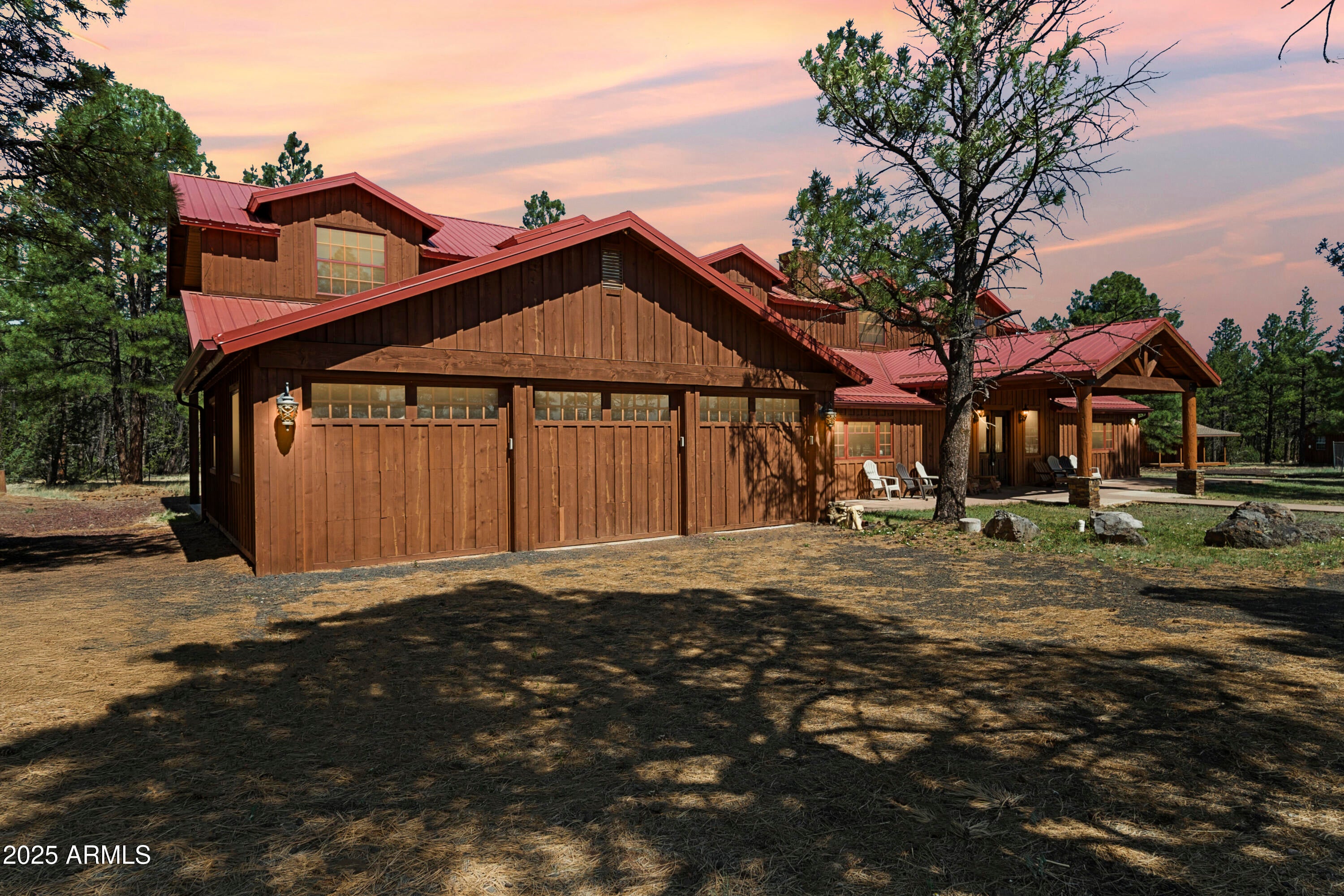 Lakeside, Arizona, 85929, United States, 8 Bedrooms Bedrooms, ,8 BathroomsBathrooms,Residential,Contingent,1996268