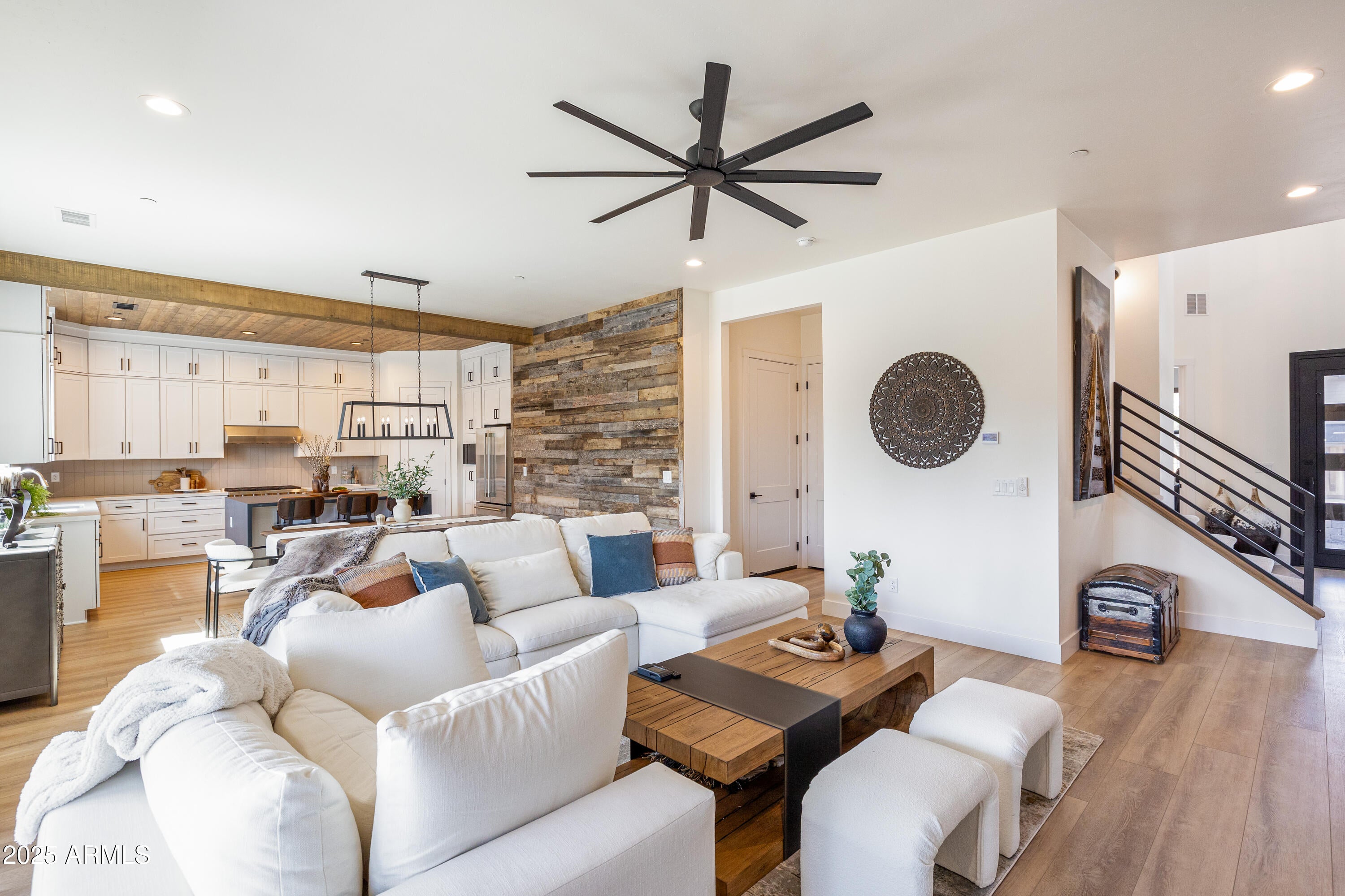 Flagstaff, Arizona, 86005, United States, 5 Bedrooms Bedrooms, ,4 BathroomsBathrooms,Residential,Active,1972167