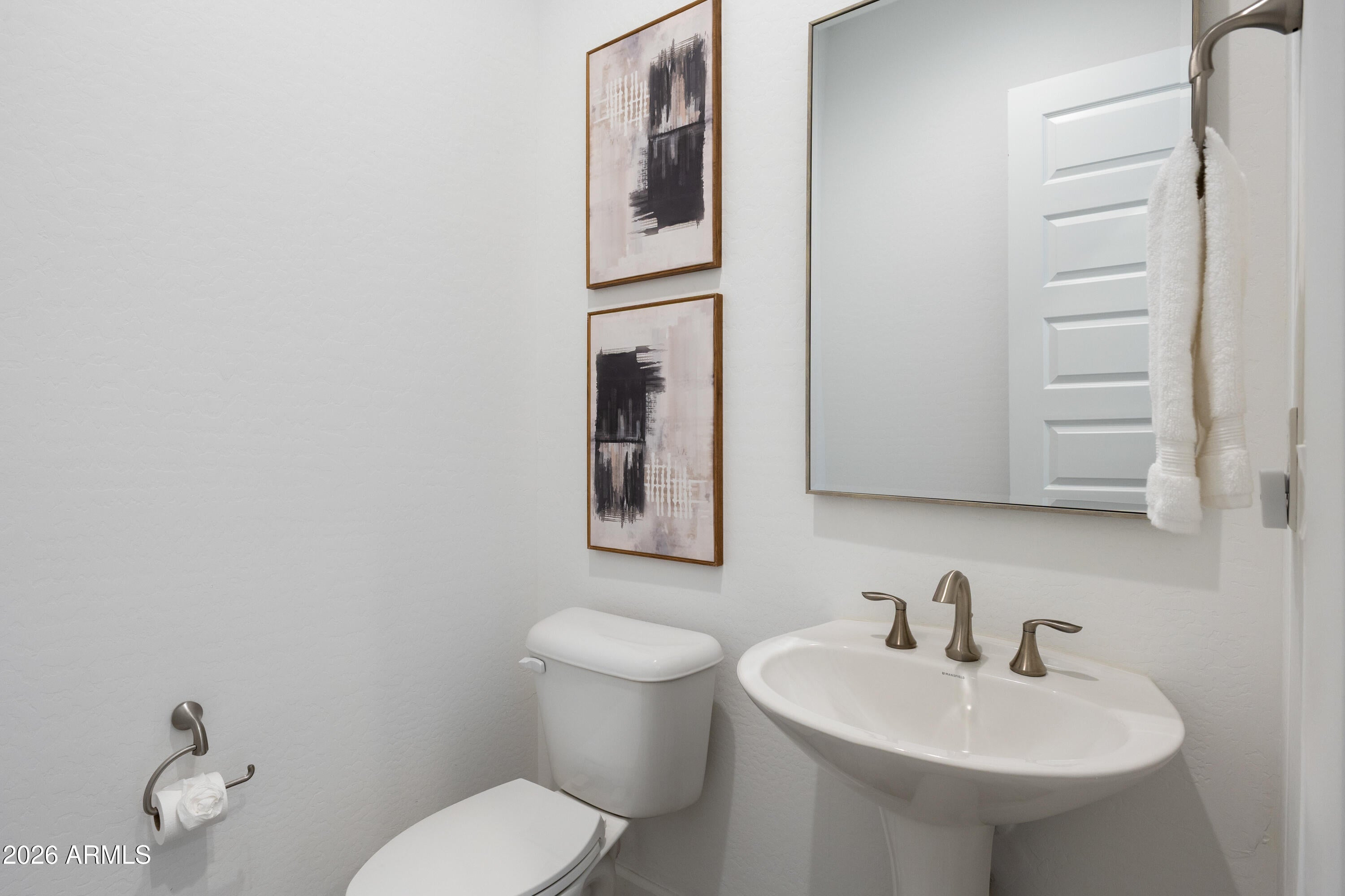 Rio Verde, Arizona, 85263, United States, 3 Bedrooms Bedrooms, ,4 BathroomsBathrooms,Residential,Active,2011855