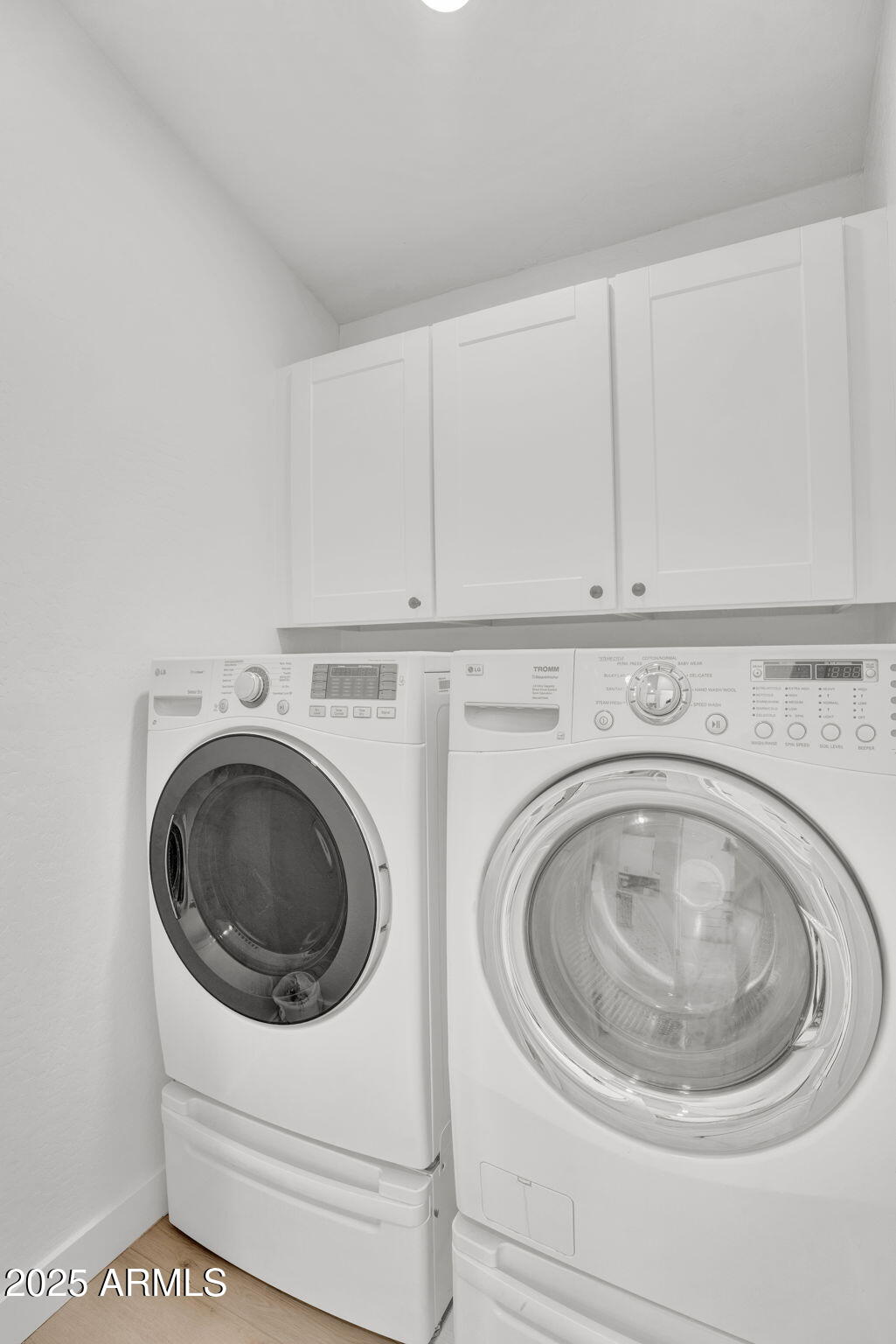 Gilbert, Arizona, 85298, United States, 5 Bedrooms Bedrooms, ,3 BathroomsBathrooms,Residential,Pending,2006857