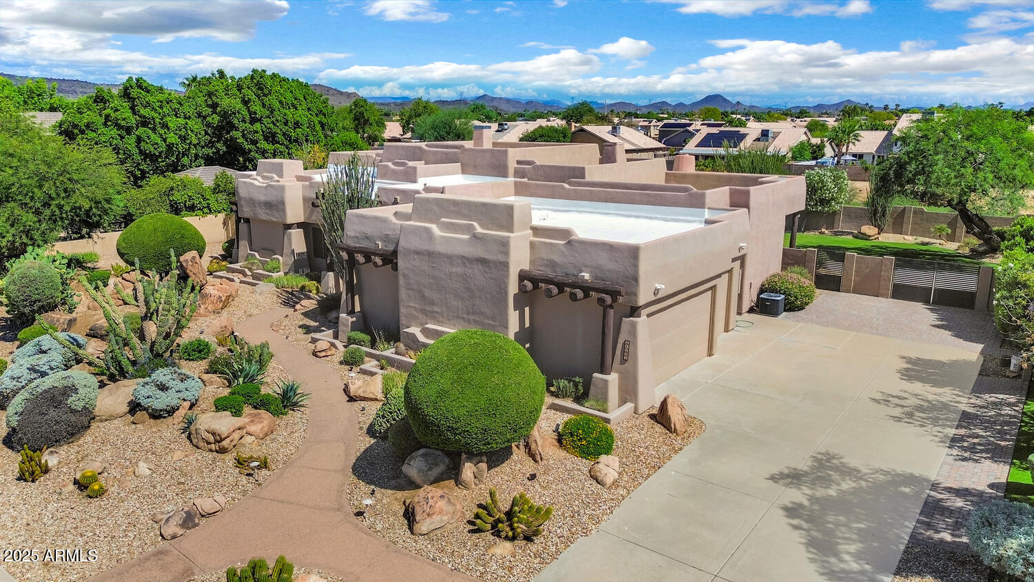 Glendale, Arizona, 85310, United States, 4 Bedrooms Bedrooms, ,4 BathroomsBathrooms,Residential,Active,1953274
