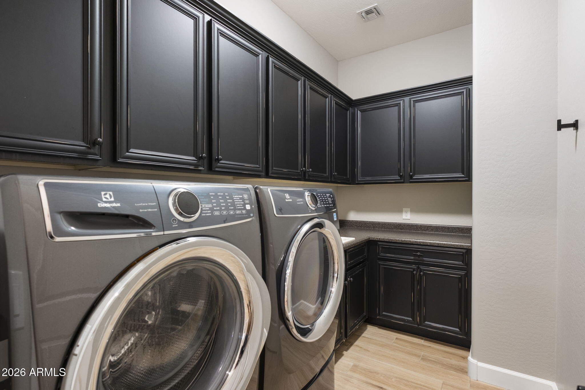 Peoria, Arizona, 85383, United States, 3 Bedrooms Bedrooms, ,4 BathroomsBathrooms,Residential,Active,2013903