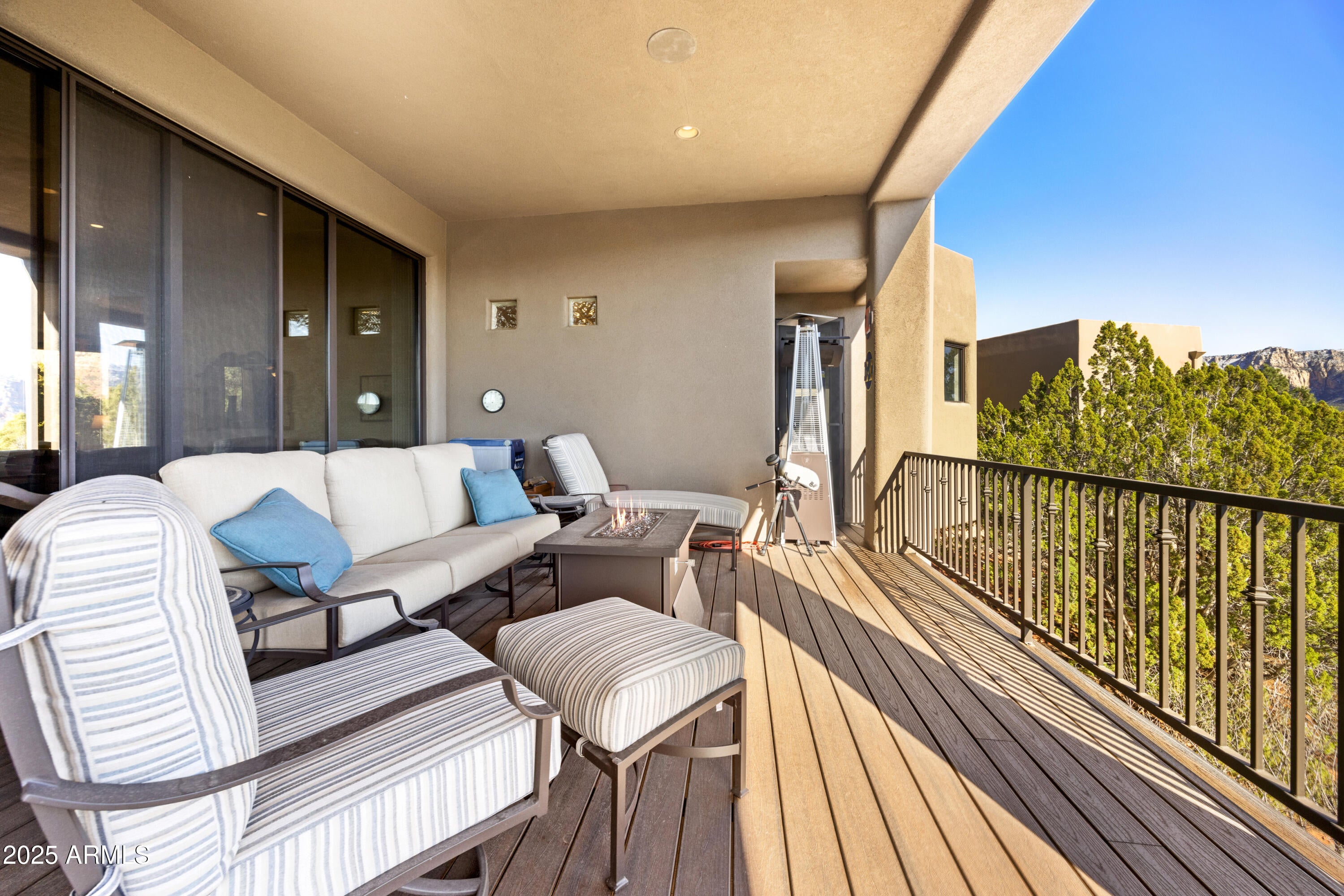 Sedona, Arizona, 86336, United States, 3 Bedrooms Bedrooms, ,4 BathroomsBathrooms,Residential,Active,1971787