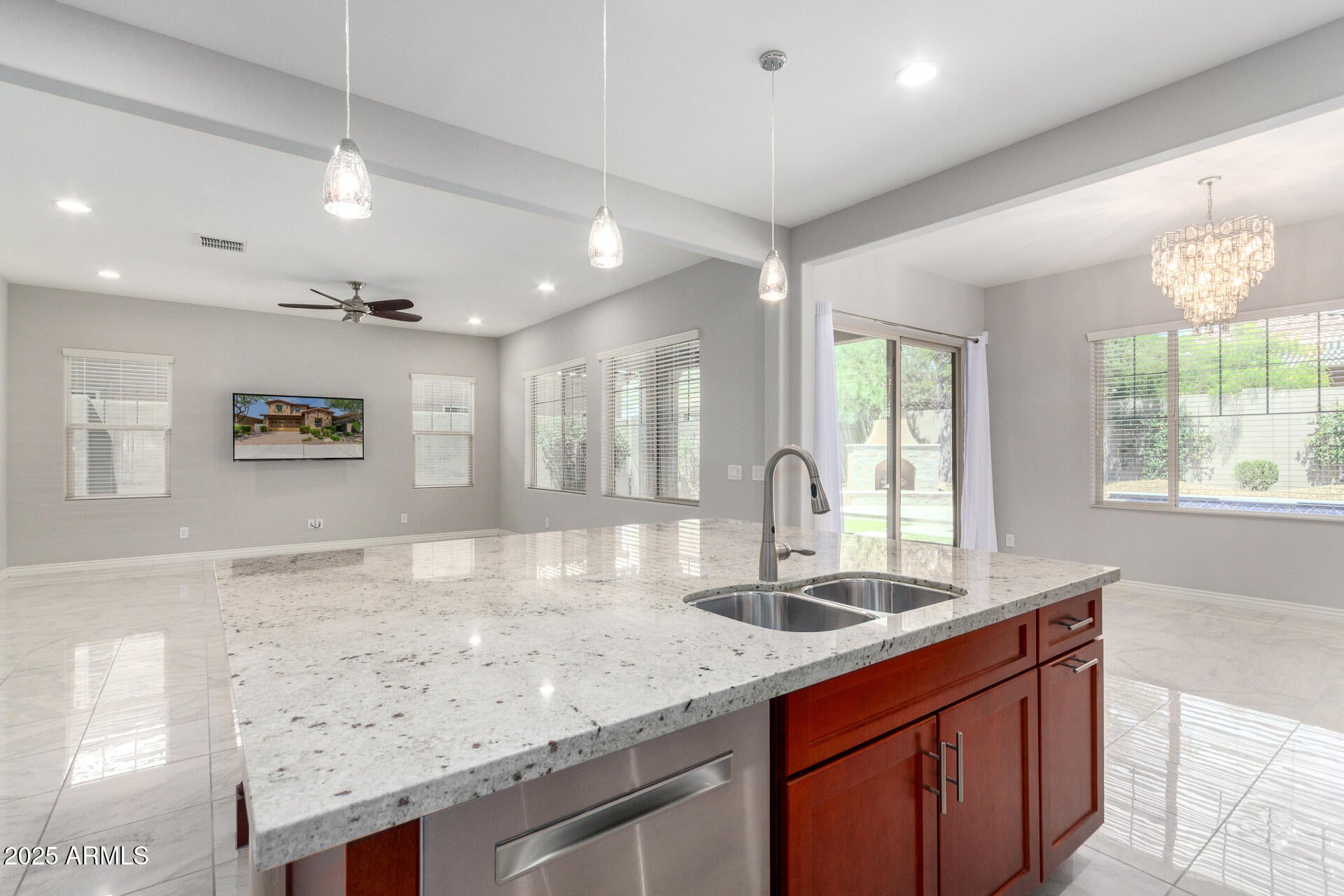 Phoenix, Arizona, 85050, United States, 4 Bedrooms Bedrooms, ,3 BathroomsBathrooms,Residential,Active,1929434