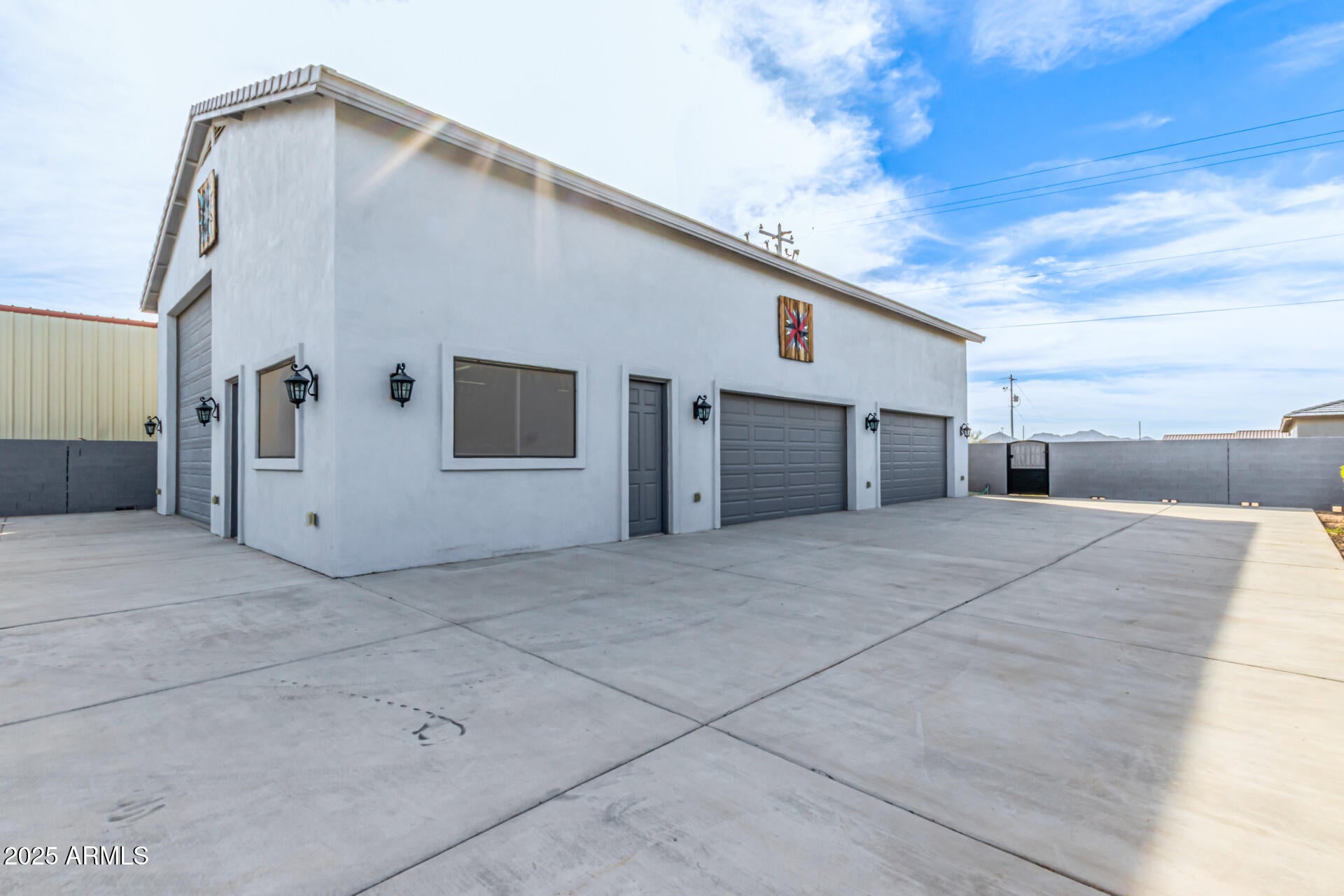 Buckeye, Arizona, 85326, United States, 4 Bedrooms Bedrooms, ,3 BathroomsBathrooms,Residential,Active,1986906