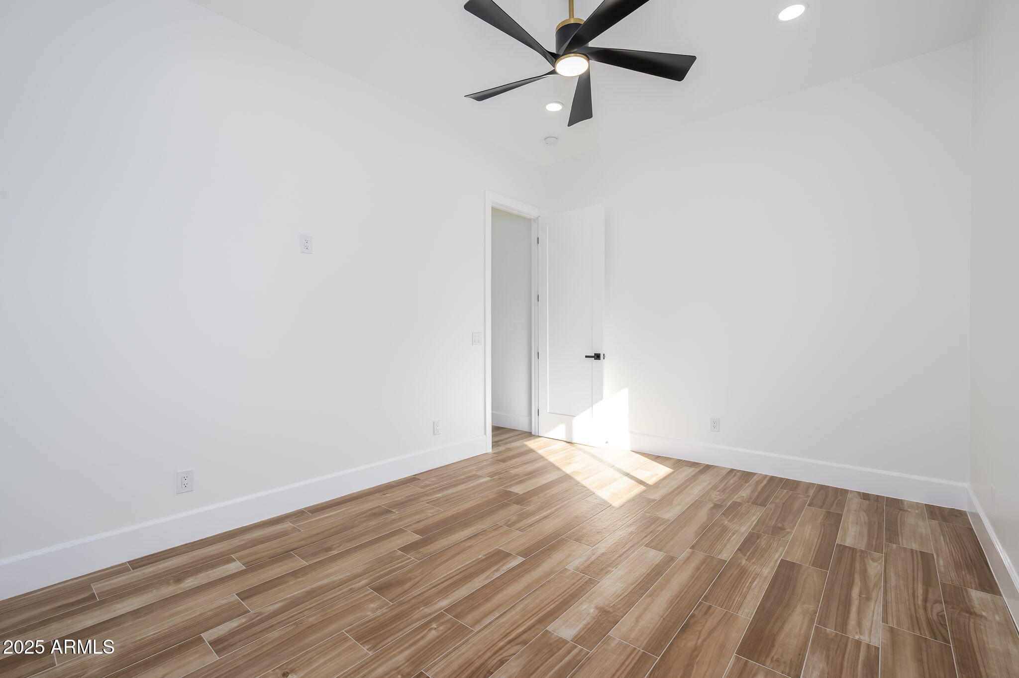 Mesa, Arizona, 85215, United States, 5 Bedrooms Bedrooms, ,6 BathroomsBathrooms,Residential,Active,2007302