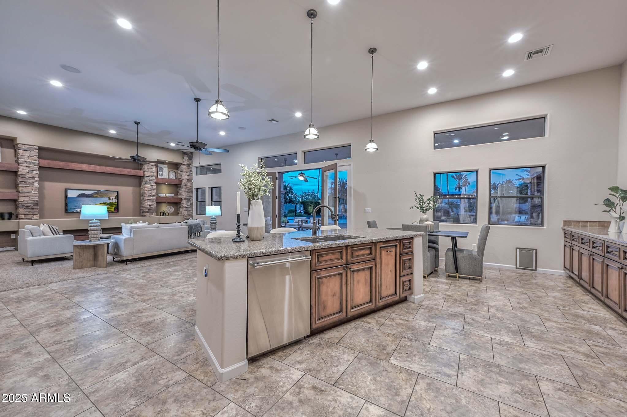 Phoenix, Arizona, 85032, United States, 5 Bedrooms Bedrooms, ,4 BathroomsBathrooms,Residential,Active,1993957