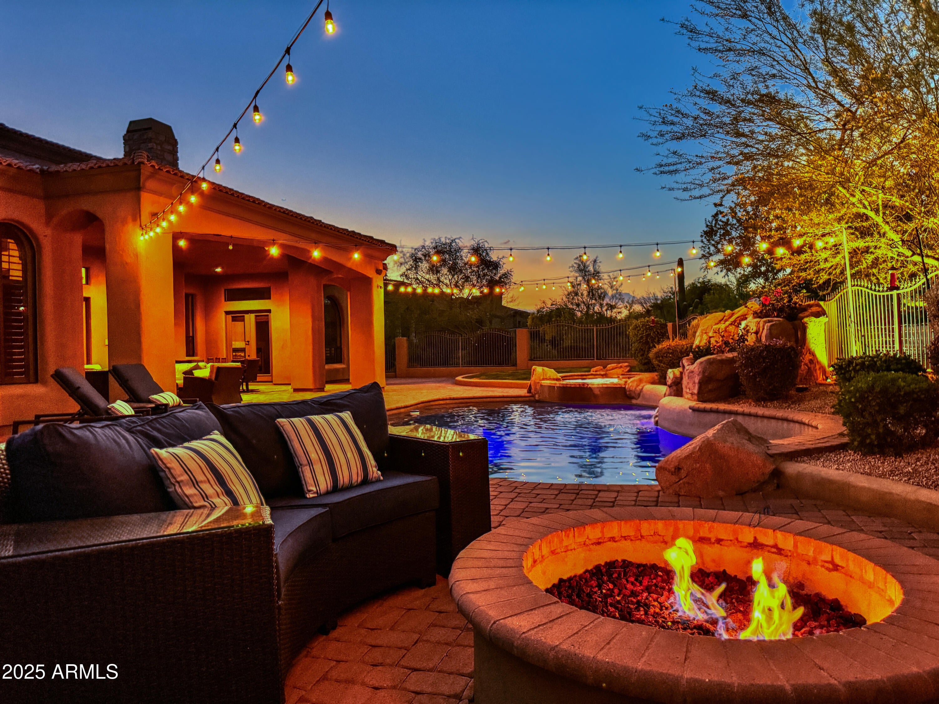 Mesa, Arizona, 85207, United States, 4 Bedrooms Bedrooms, ,3 BathroomsBathrooms,Residential,Active,1798058