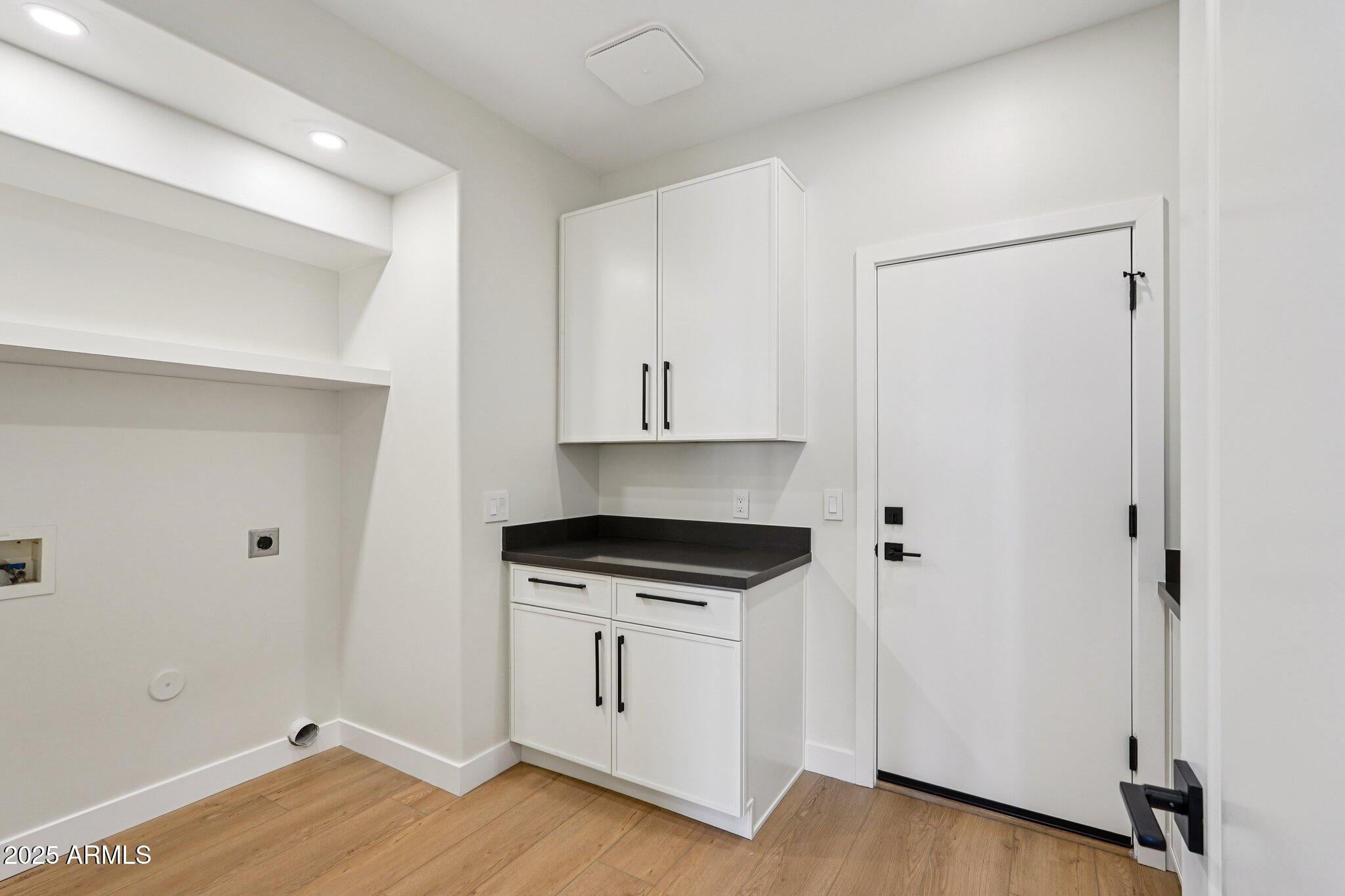 Glendale, Arizona, 85308, United States, 5 Bedrooms Bedrooms, ,4 BathroomsBathrooms,Residential,Active,1945319