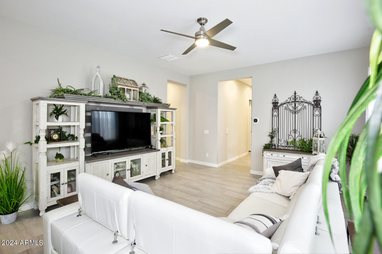 Mesa, Arizona, 85212, United States, 5 Bedrooms Bedrooms, ,5 BathroomsBathrooms,Residential,Active,1769398