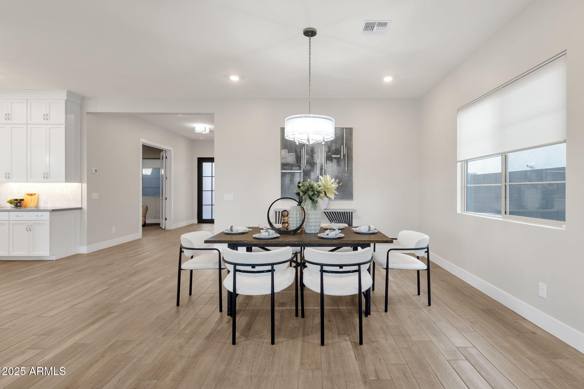 Gilbert, Arizona, 85298, United States, 5 Bedrooms Bedrooms, ,4 BathroomsBathrooms,Residential,Pending,1998605