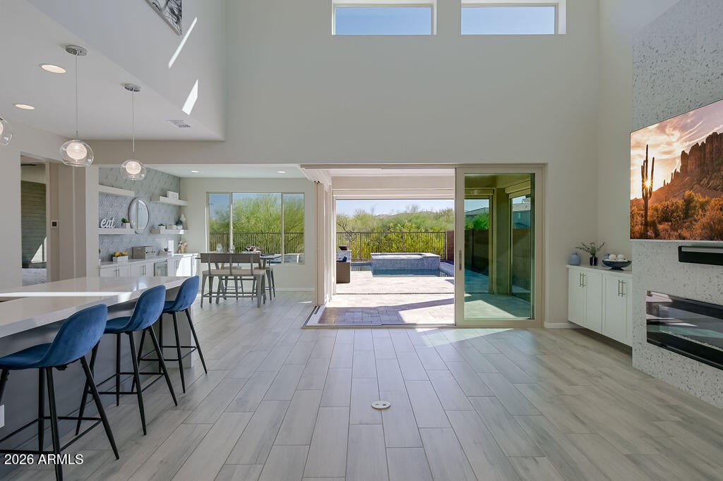 Phoenix, Arizona, 85050, United States, 4 Bedrooms Bedrooms, ,4 BathroomsBathrooms,Residential,Active,2007184