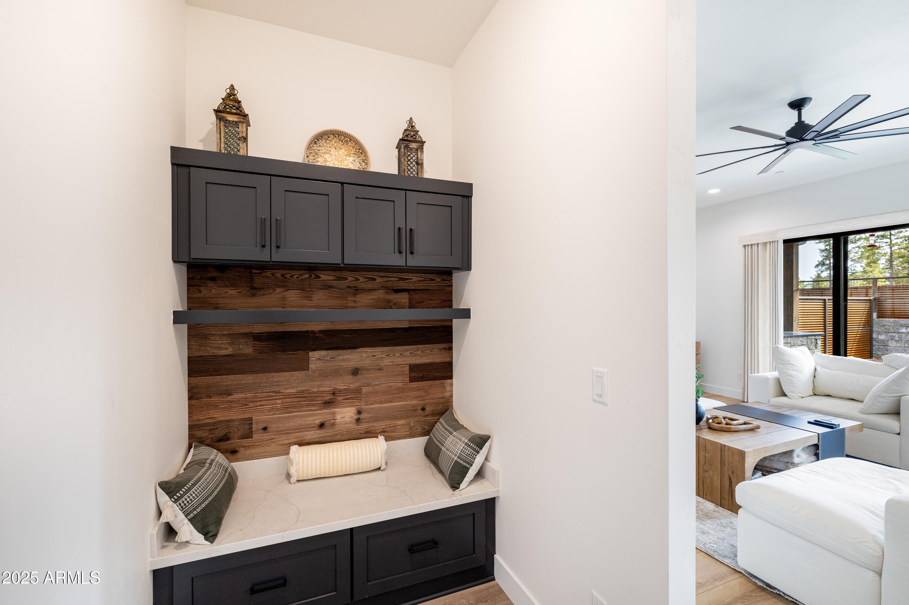 Flagstaff, Arizona, 86005, United States, 5 Bedrooms Bedrooms, ,4 BathroomsBathrooms,Residential,Active,1972167