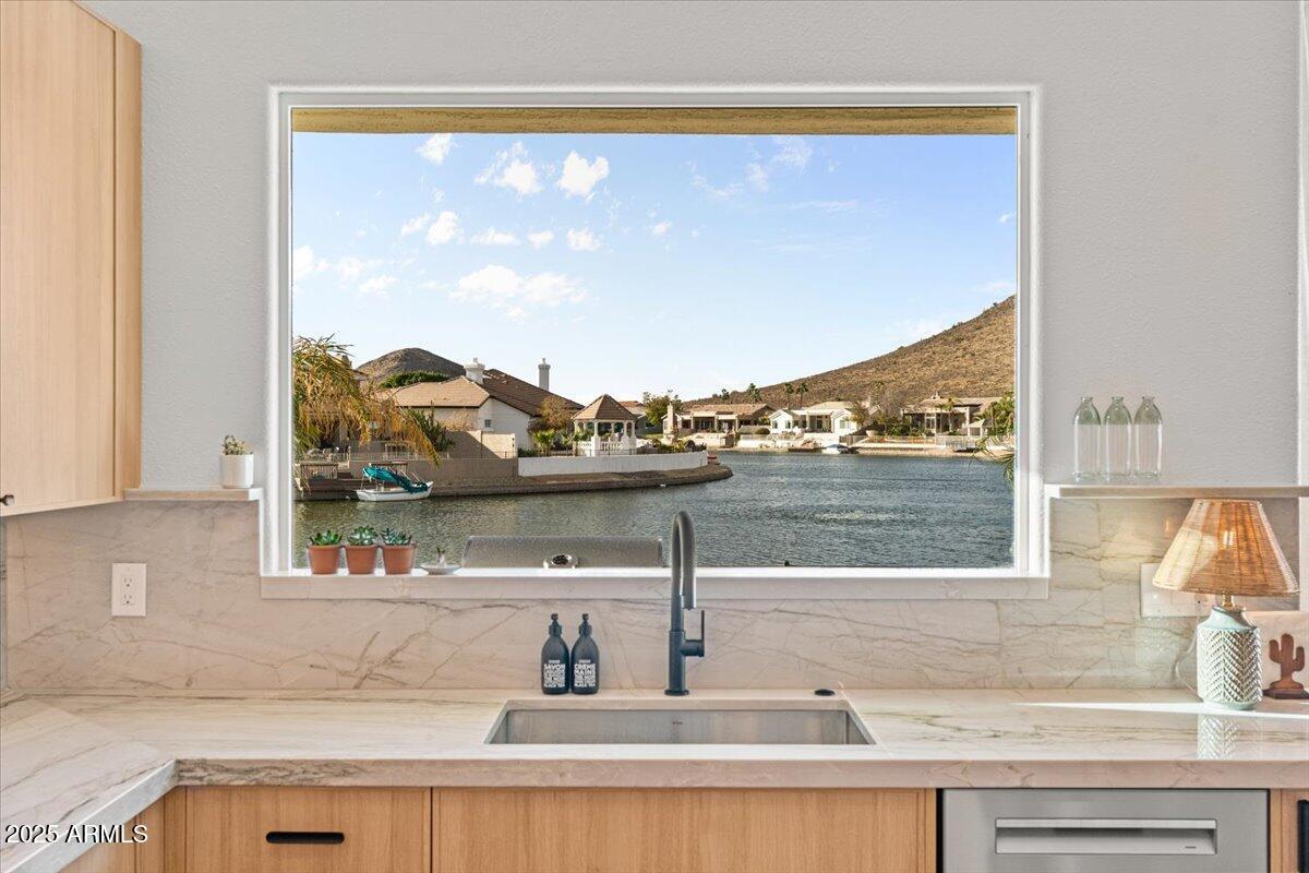 Glendale, Arizona, 85308, United States, 5 Bedrooms Bedrooms, ,4 BathroomsBathrooms,Residential,Active,1964279