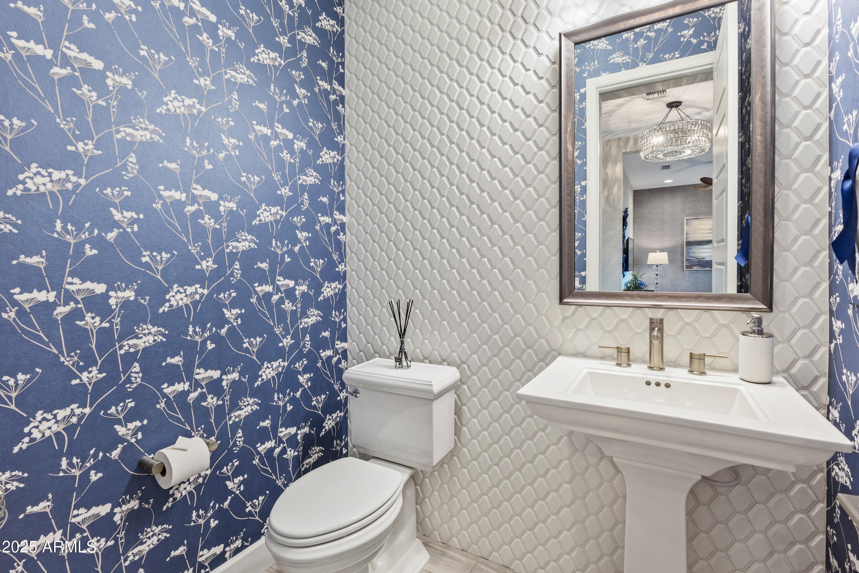 Rio Verde, Arizona, 85263, United States, 3 Bedrooms Bedrooms, ,4 BathroomsBathrooms,Residential,Contingent,2008339