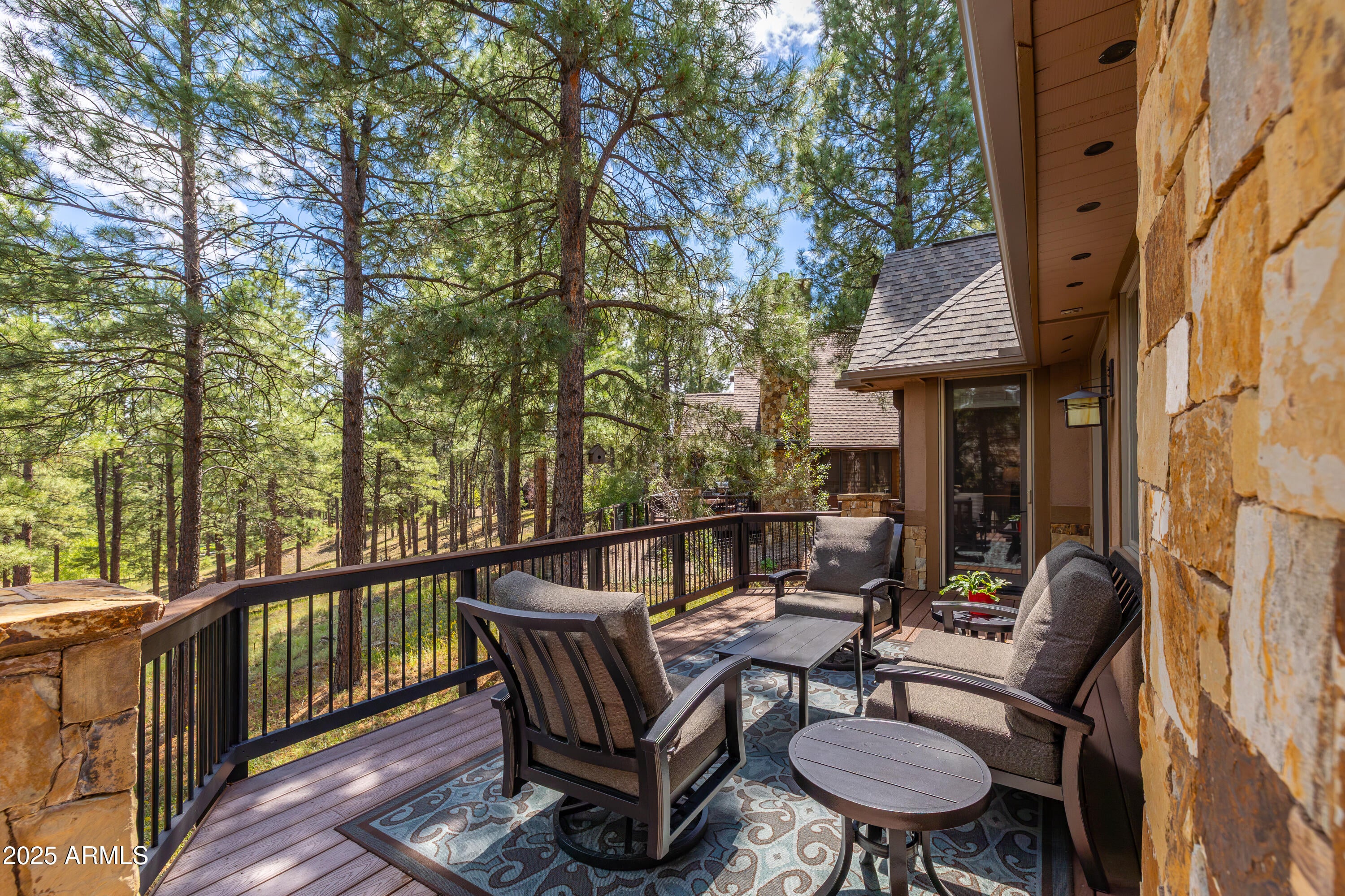 Flagstaff, Arizona, 86005, United States, 3 Bedrooms Bedrooms, ,3 BathroomsBathrooms,Residential,Active,1929679