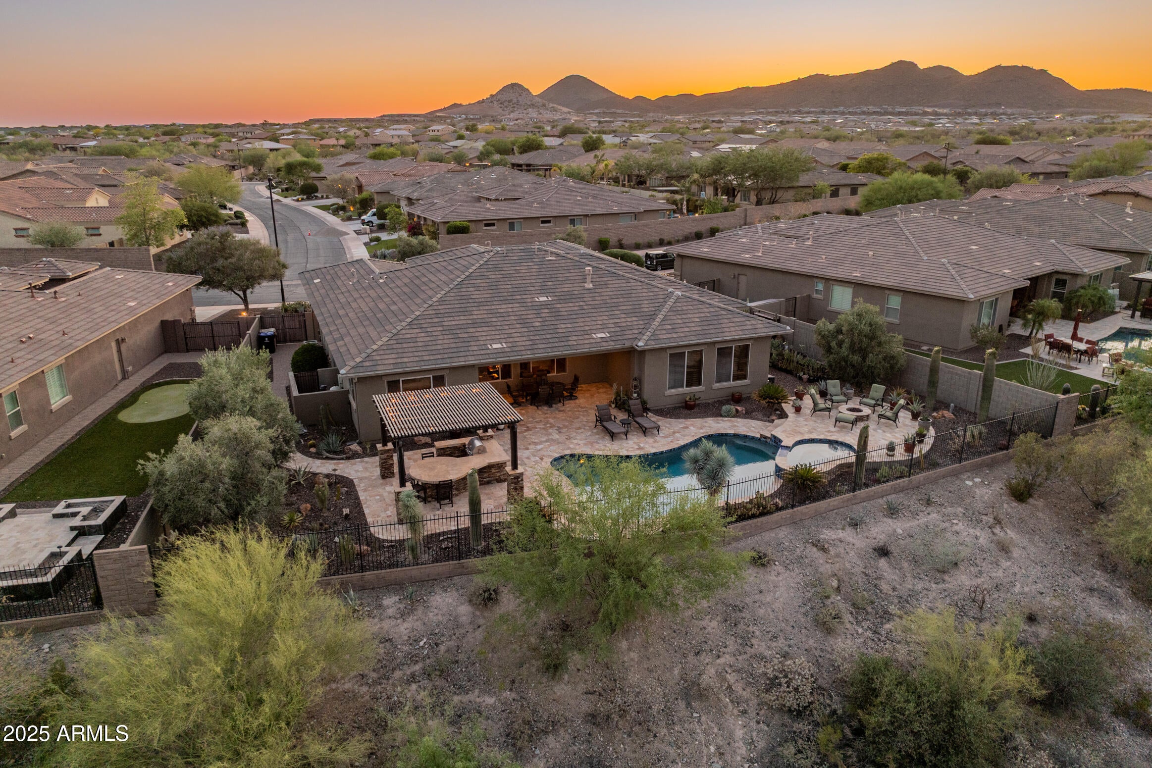 Peoria, Arizona, 85383, United States, 3 Bedrooms Bedrooms, ,4 BathroomsBathrooms,Residential,Active,1831860