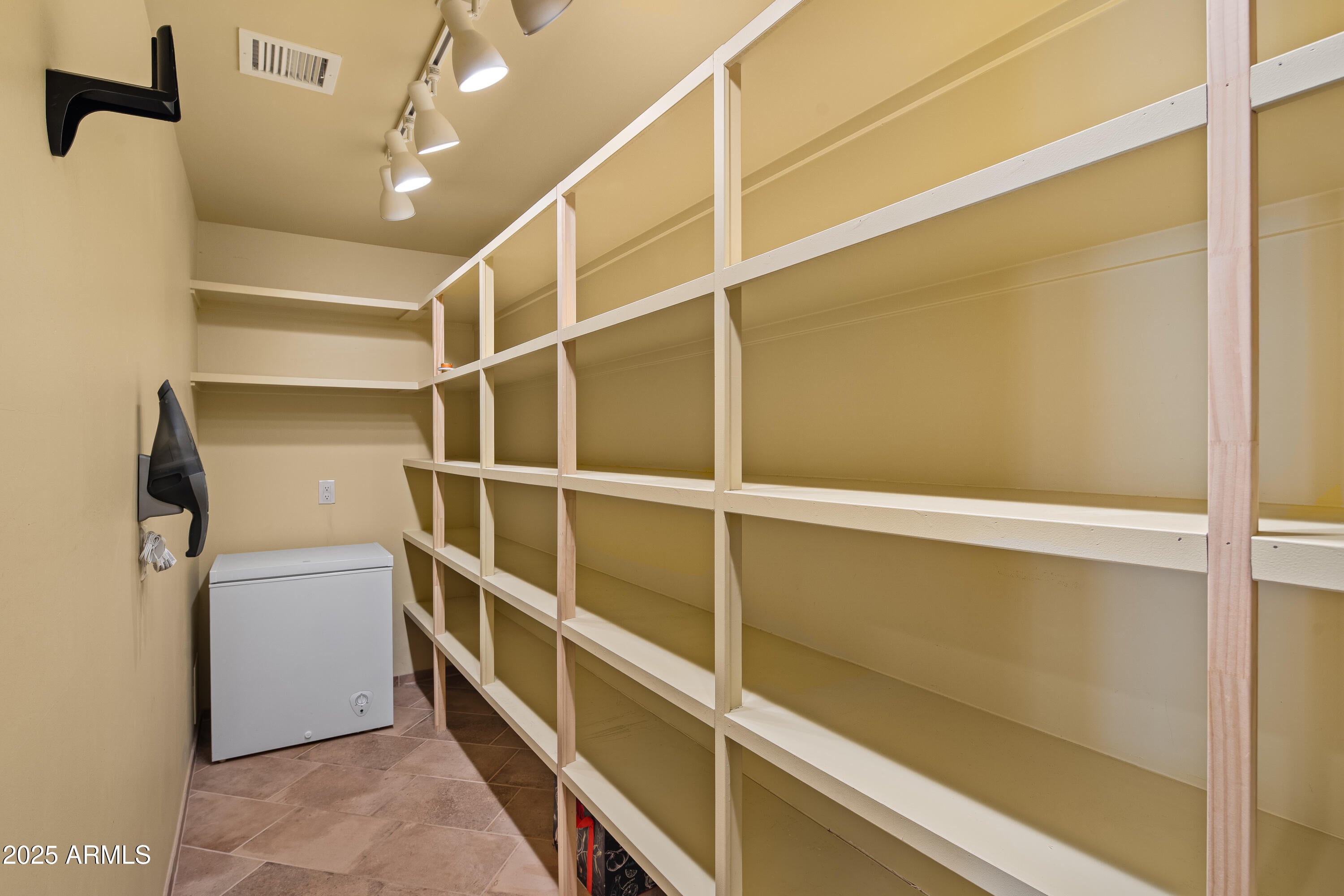 Sedona, Arizona, 86351, United States, 3 Bedrooms Bedrooms, ,3 BathroomsBathrooms,Residential,Active,1988421