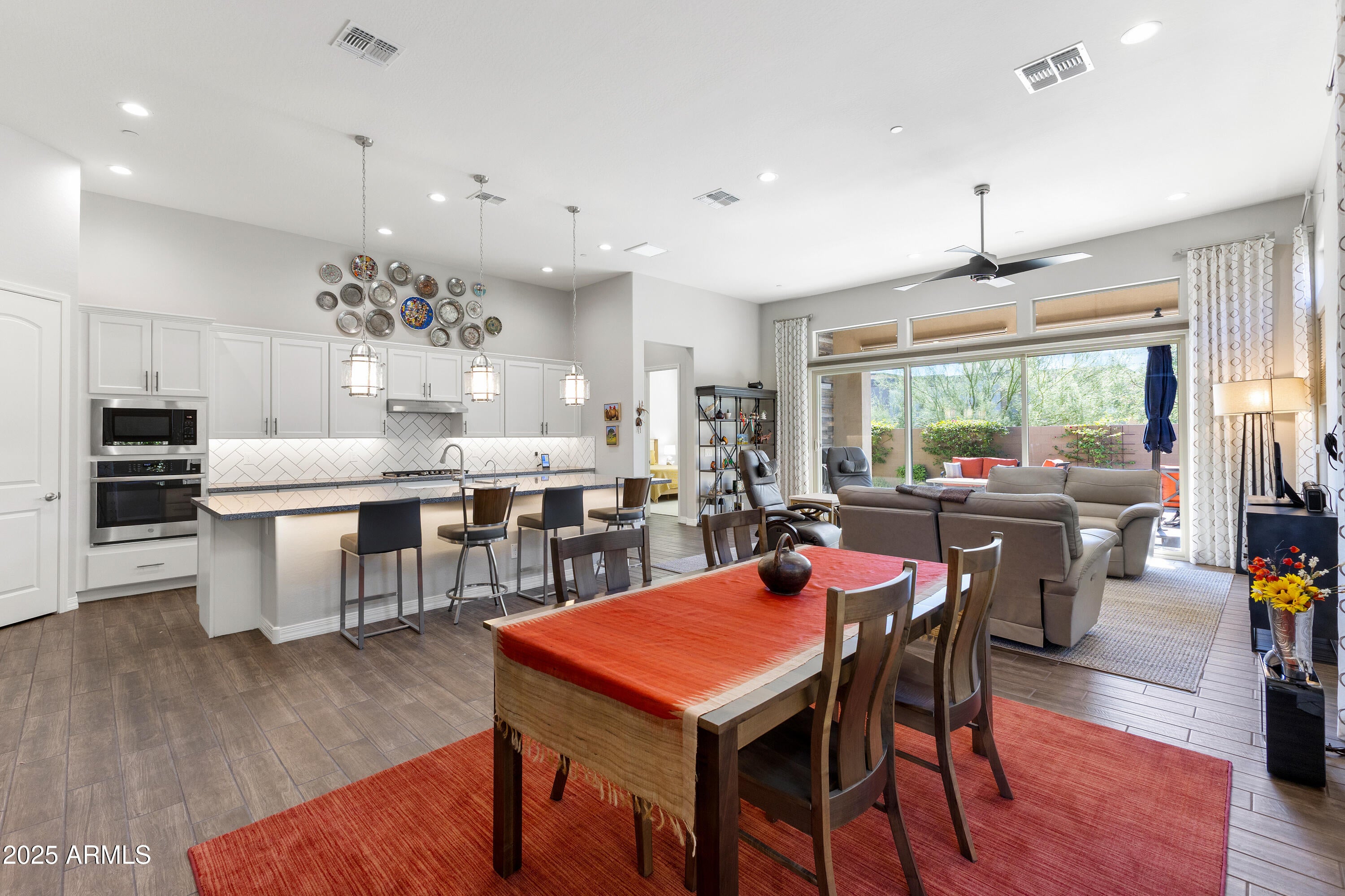 Scottsdale, Arizona, 85255, United States, 3 Bedrooms Bedrooms, ,3 BathroomsBathrooms,Residential,Active,1985572