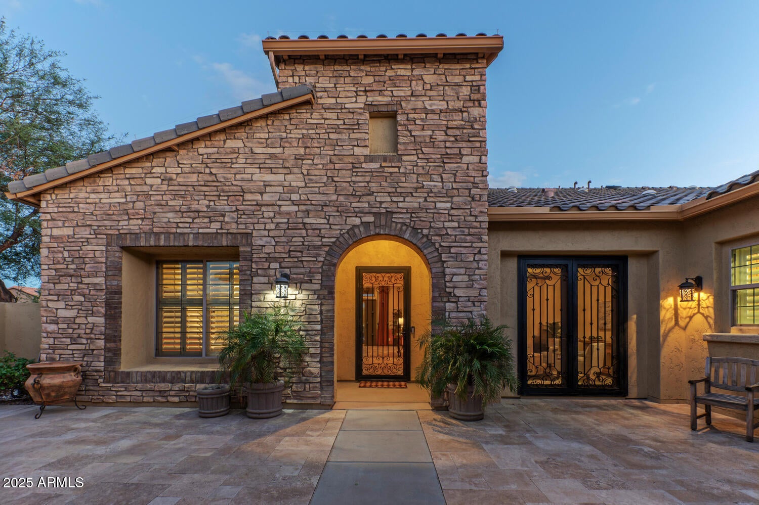 Goodyear, Arizona, 85395, United States, 4 Bedrooms Bedrooms, ,4 BathroomsBathrooms,Residential,Pending,1969760