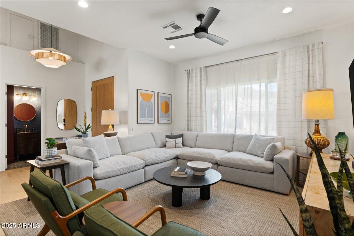 Glendale, Arizona, 85308, United States, 5 Bedrooms Bedrooms, ,4 BathroomsBathrooms,Residential,Active,1964279