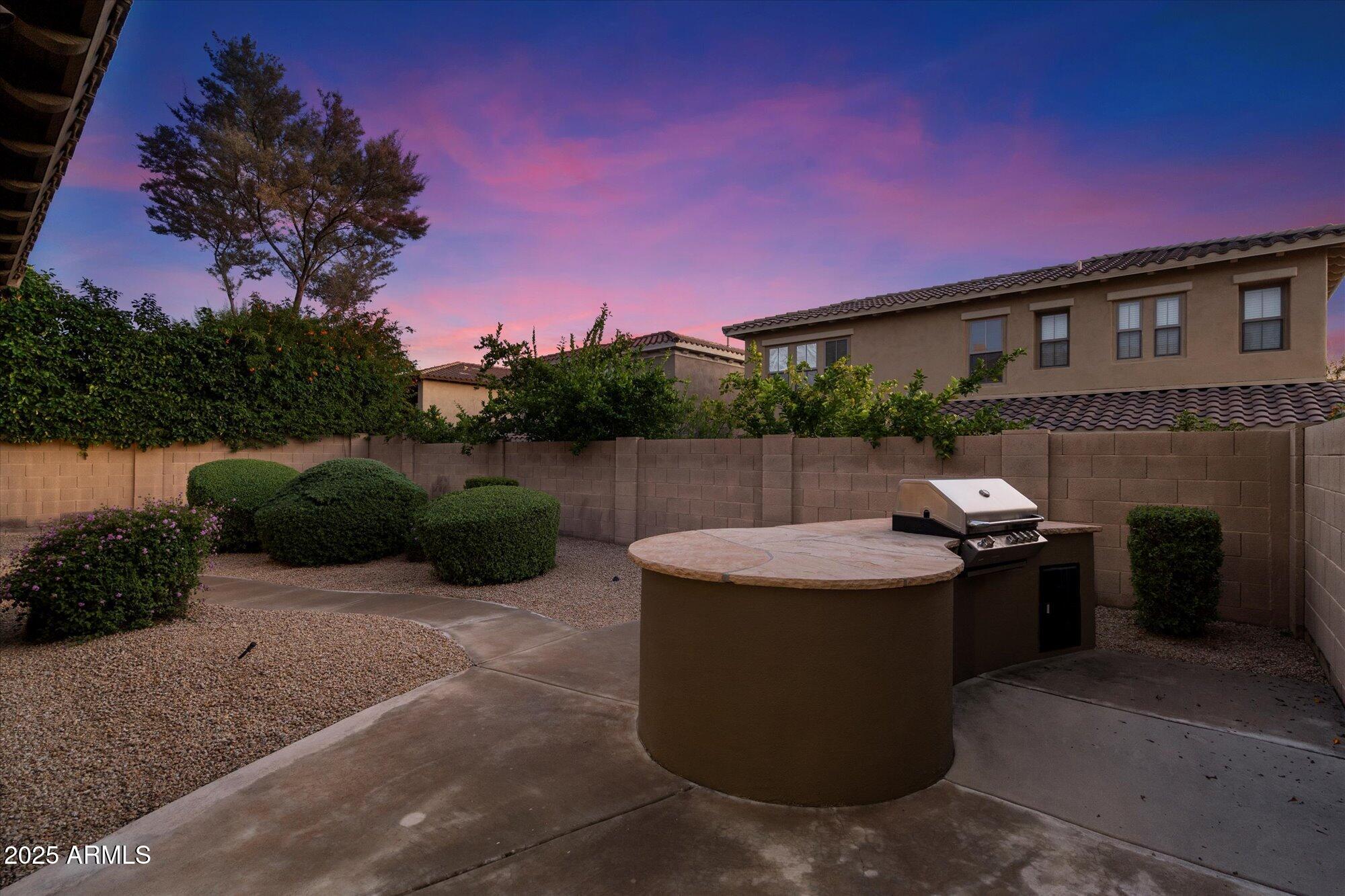 Phoenix, Arizona, 85050, United States, 4 Bedrooms Bedrooms, ,4 BathroomsBathrooms,Residential,Active,1999268