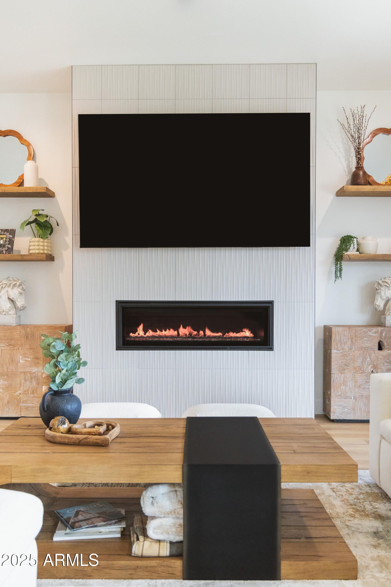 Flagstaff, Arizona, 86005, United States, 5 Bedrooms Bedrooms, ,4 BathroomsBathrooms,Residential,Active,1972167