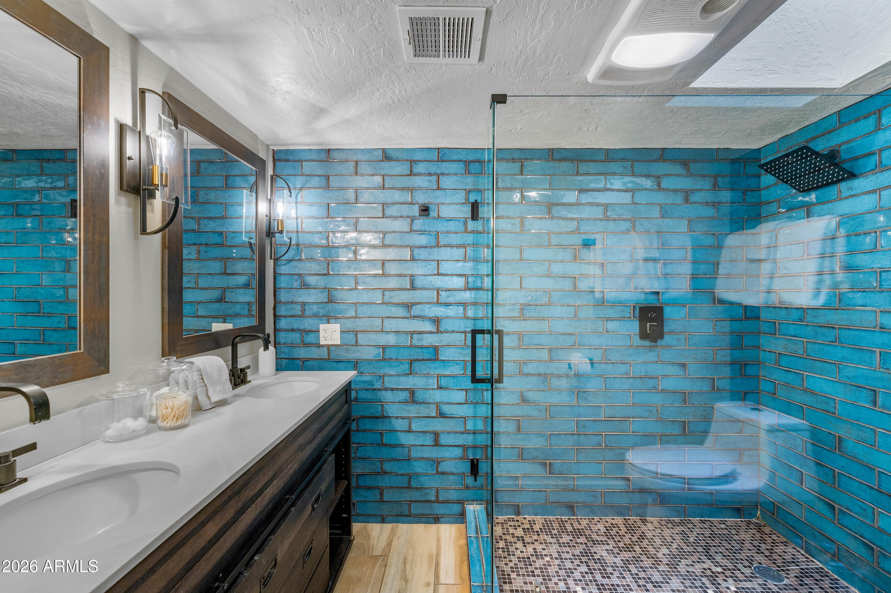 Sedona, Arizona, 86336, United States, 4 Bedrooms Bedrooms, ,5 BathroomsBathrooms,Residential,Active,2030993