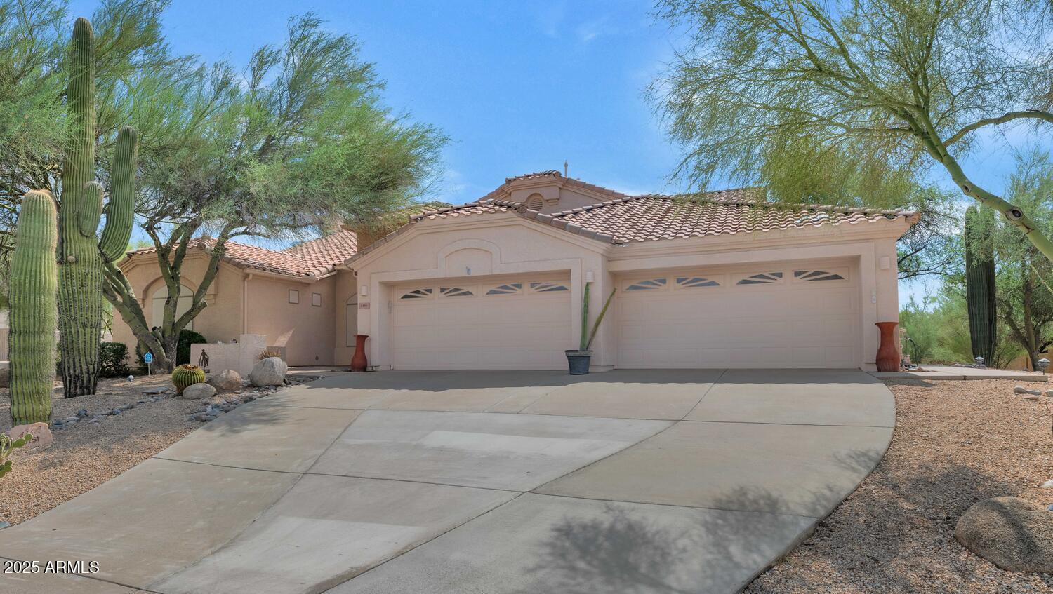 Scottsdale, Arizona, 85266, United States, 3 Bedrooms Bedrooms, ,2 BathroomsBathrooms,Residential,Active,1960122