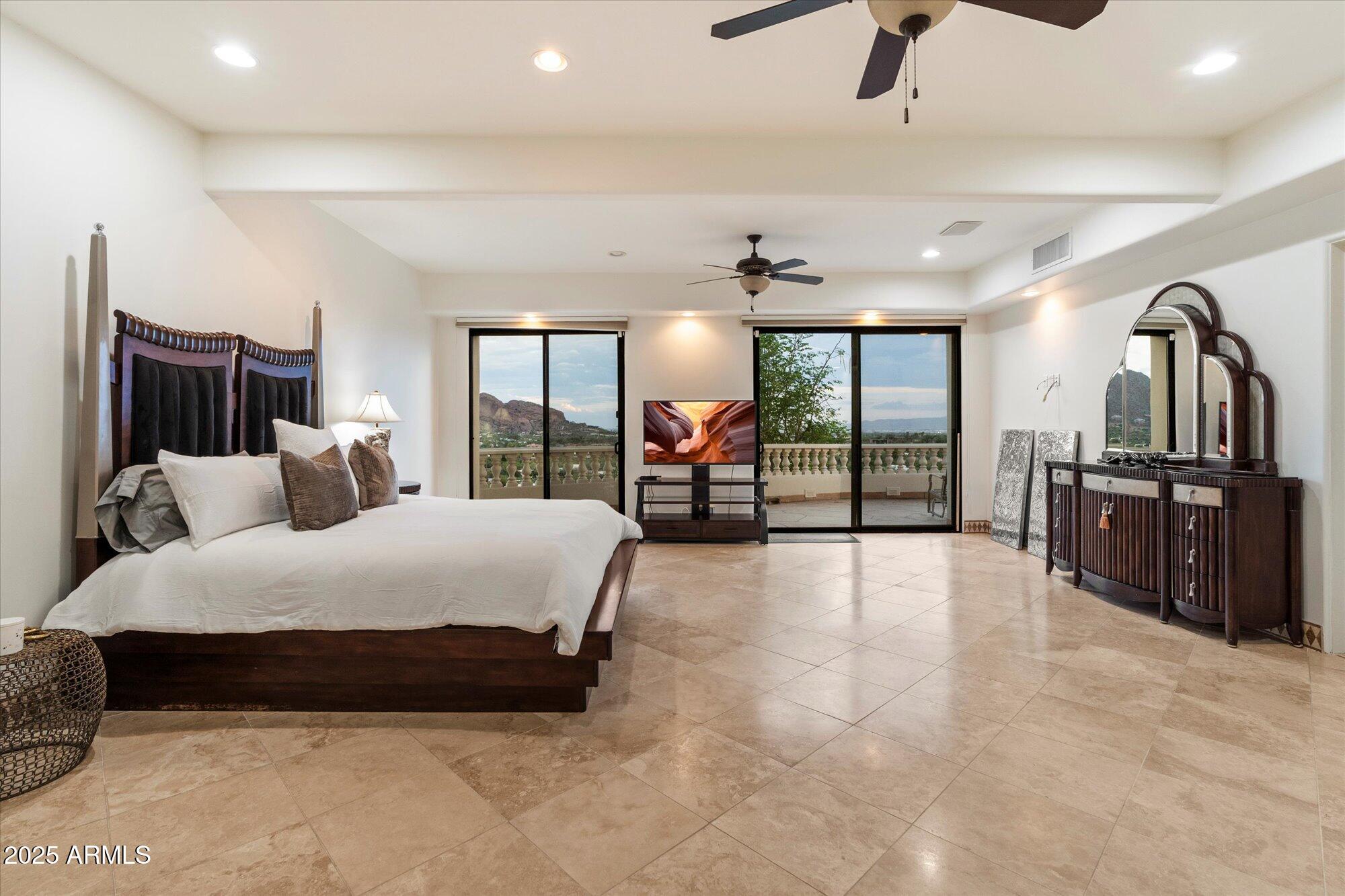 Paradise Valley, Arizona, 85253, United States, 6 Bedrooms Bedrooms, ,7 BathroomsBathrooms,Residential,Active,1946519