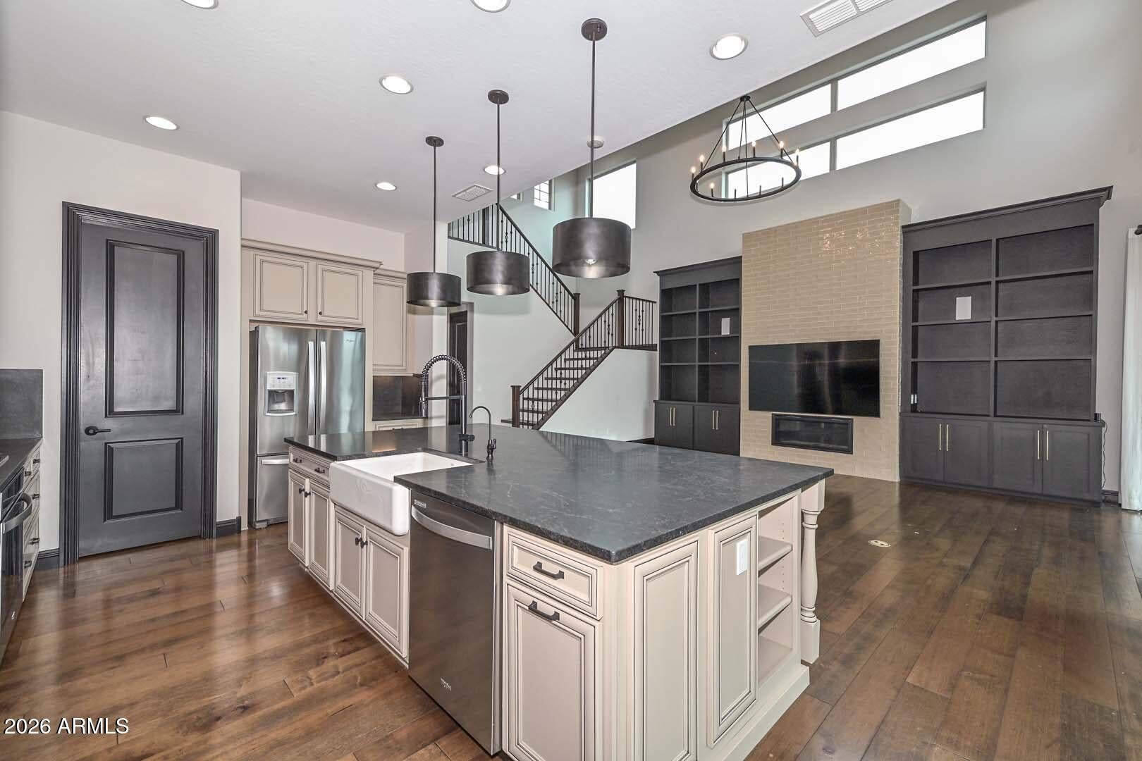 Peoria, Arizona, 85383, United States, 6 Bedrooms Bedrooms, ,5 BathroomsBathrooms,Residential,Active,2017881