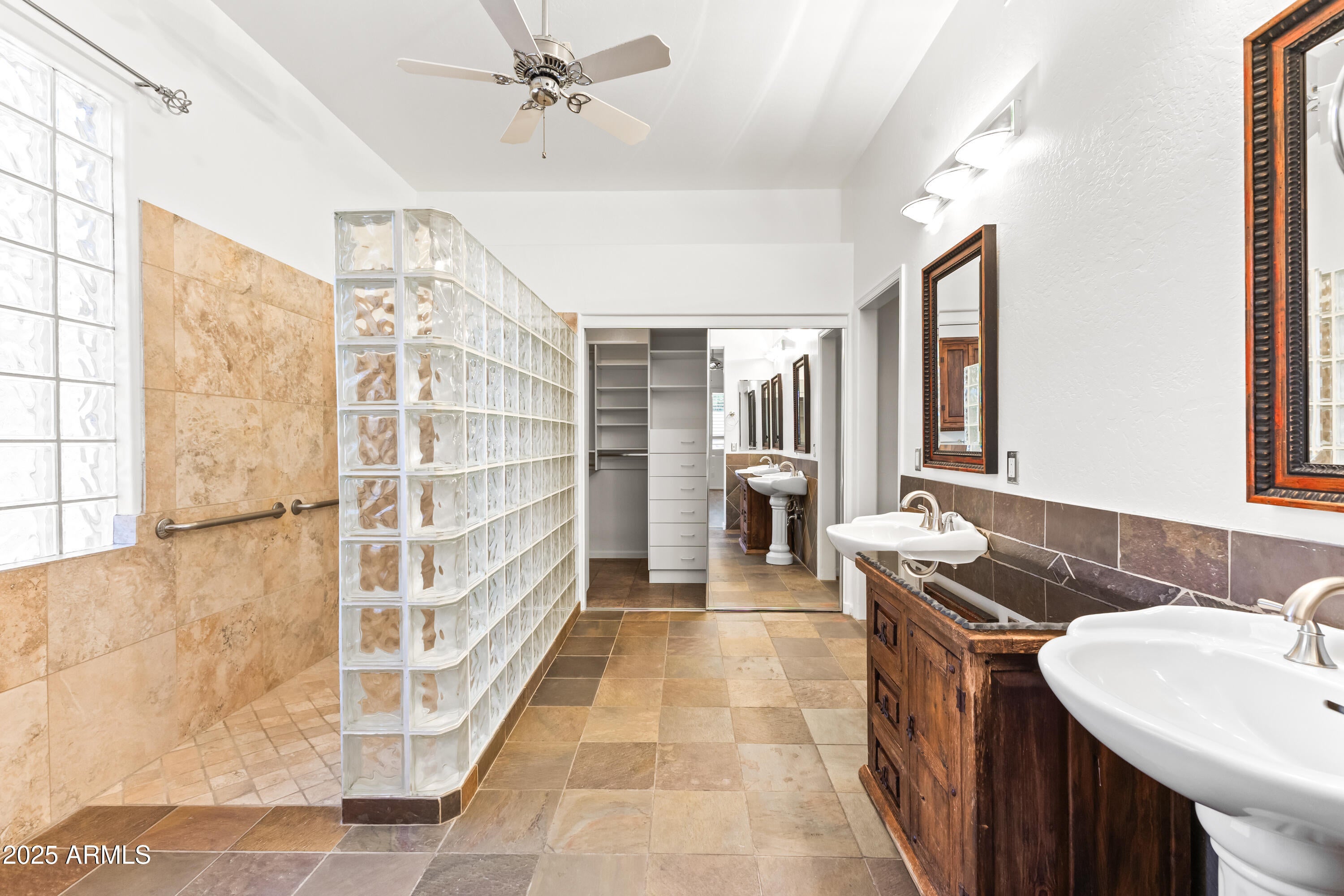 Scottsdale, Arizona, 85254, United States, 4 Bedrooms Bedrooms, ,3 BathroomsBathrooms,Residential,Active,1909908