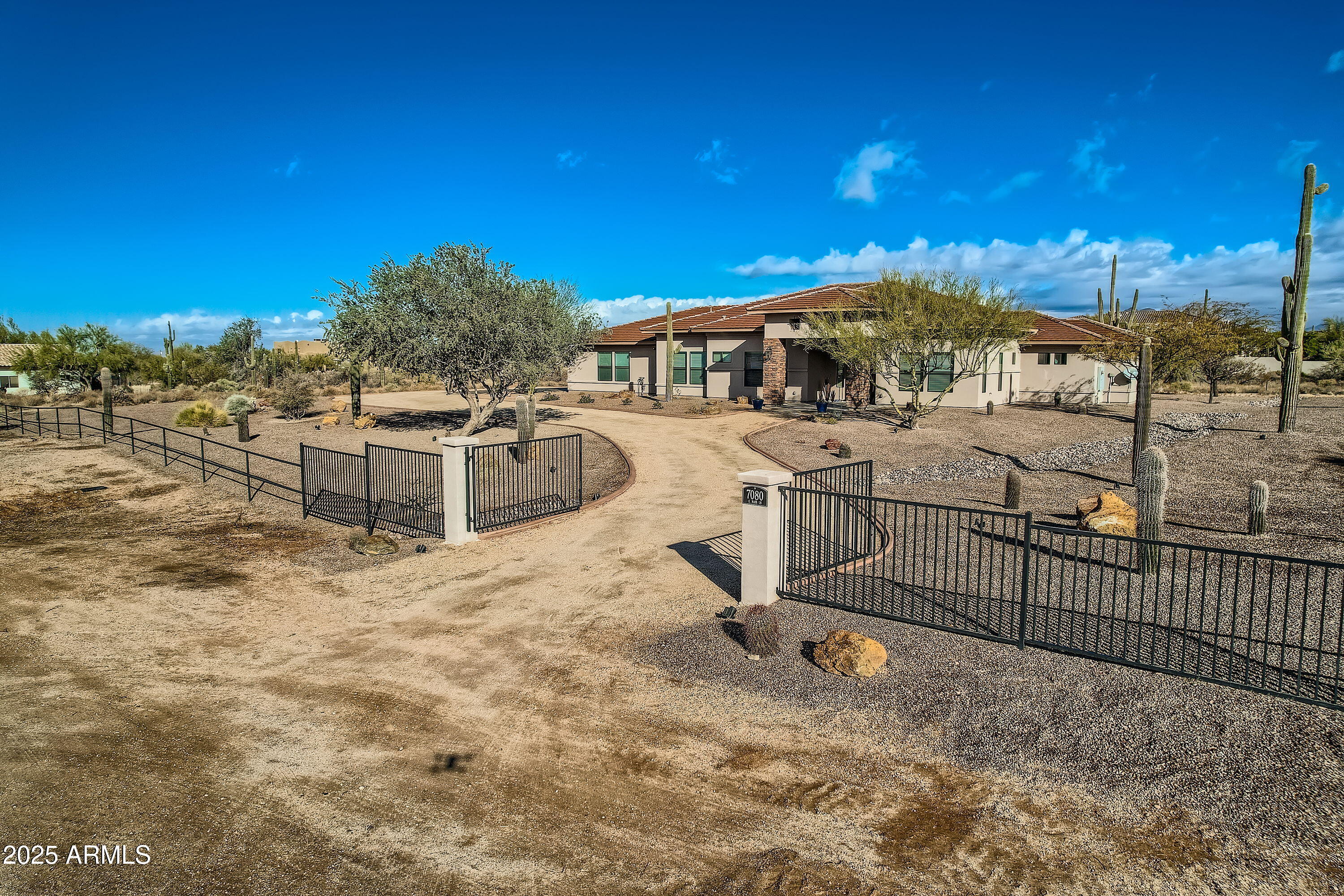 Scottsdale, Arizona, 85266, United States, 3 Bedrooms Bedrooms, ,3 BathroomsBathrooms,Residential,Active,2012485