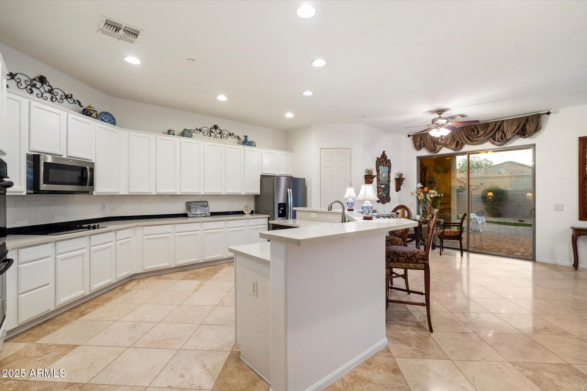 Phoenix, Arizona, 85050, United States, 4 Bedrooms Bedrooms, ,3 BathroomsBathrooms,Residential,Active,1973371