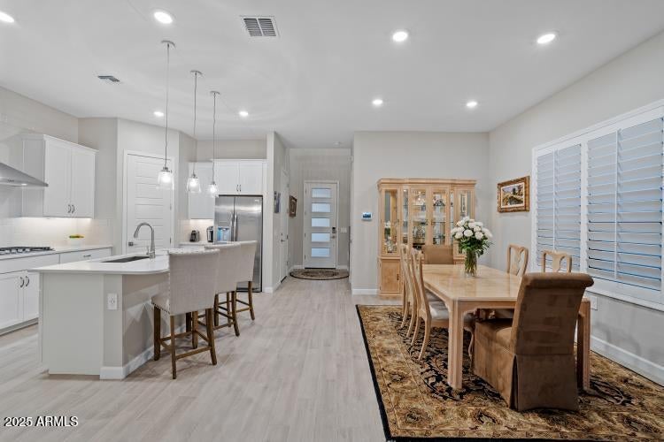 Scottsdale, Arizona, 85254, United States, 4 Bedrooms Bedrooms, ,3 BathroomsBathrooms,Residential,Active,1900172