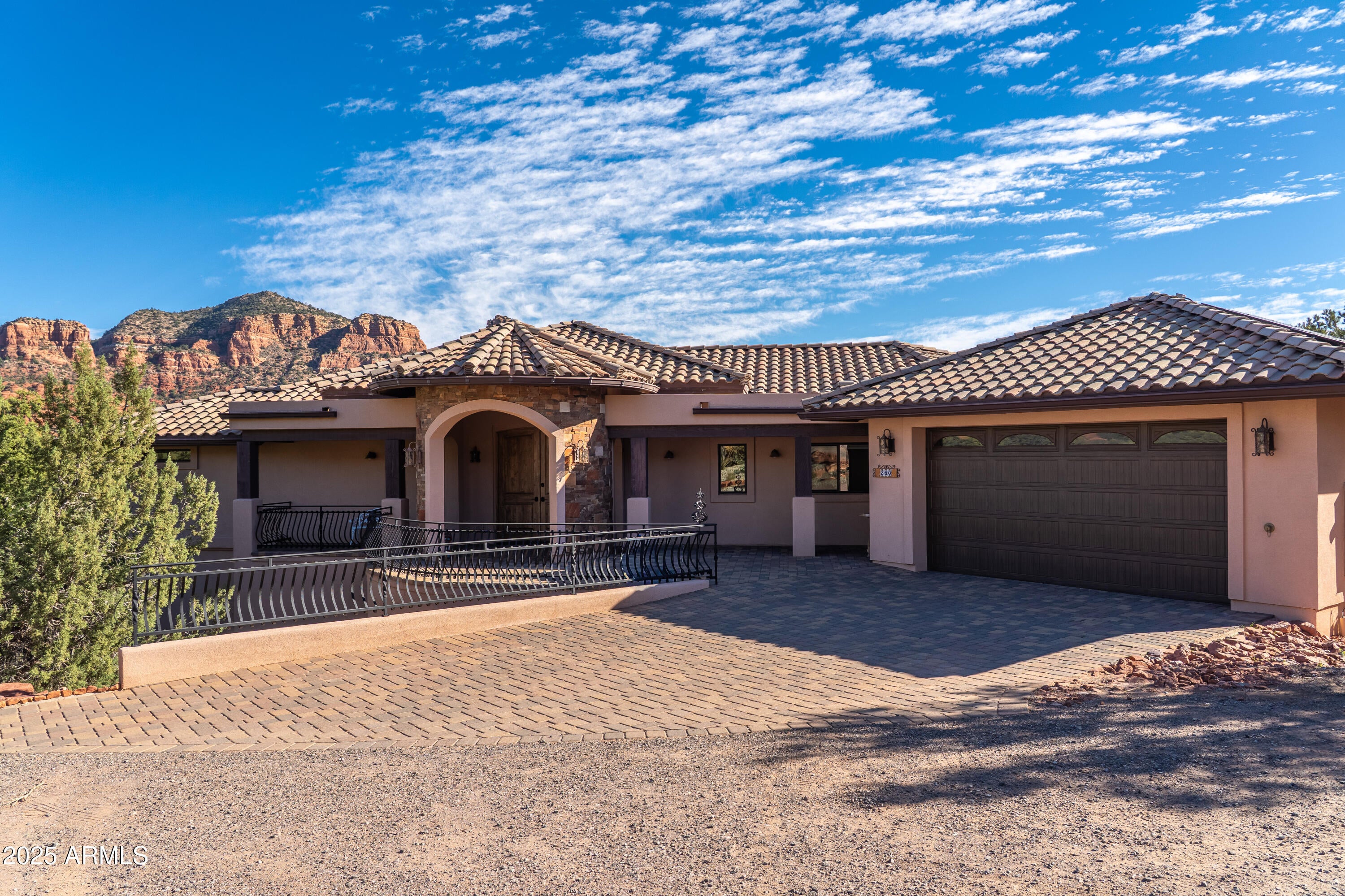 Sedona, Arizona, 86351, United States, 3 Bedrooms Bedrooms, ,3 BathroomsBathrooms,Residential,Active,1988421