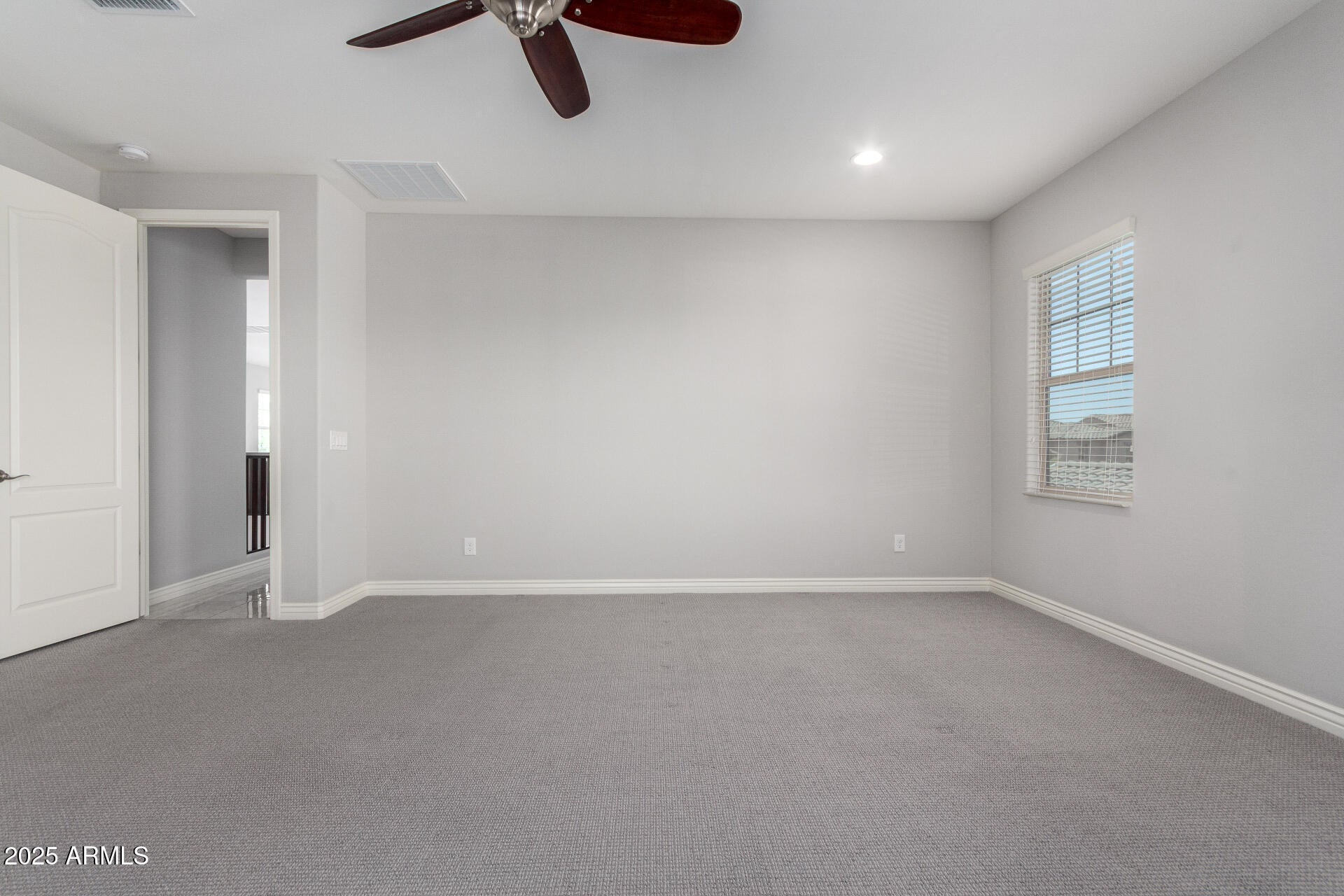 Phoenix, Arizona, 85050, United States, 4 Bedrooms Bedrooms, ,3 BathroomsBathrooms,Residential,Active,1929434