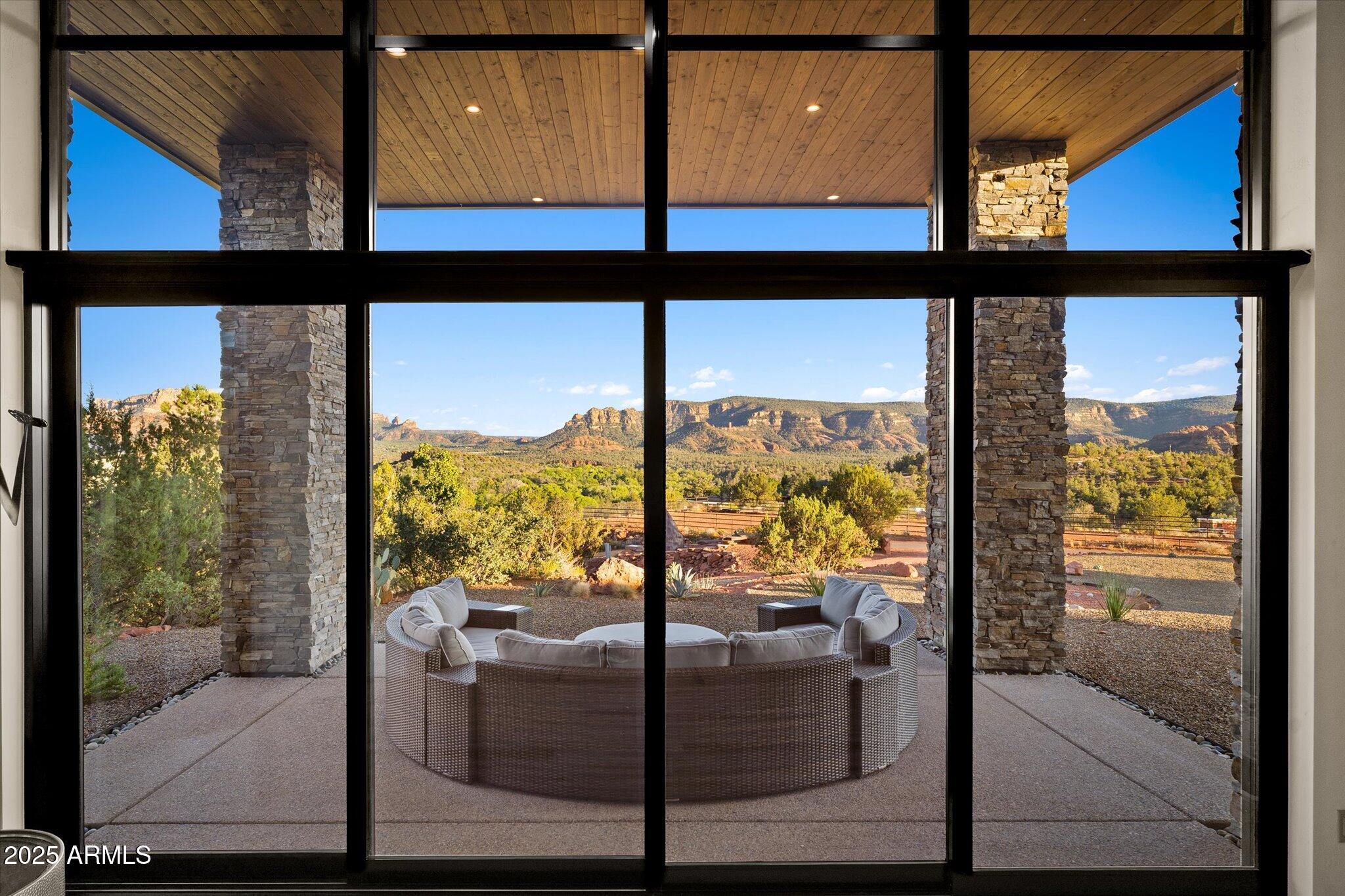 Sedona, Arizona, 86336, United States, 4 Bedrooms Bedrooms, ,4 BathroomsBathrooms,Residential,Active,1946435