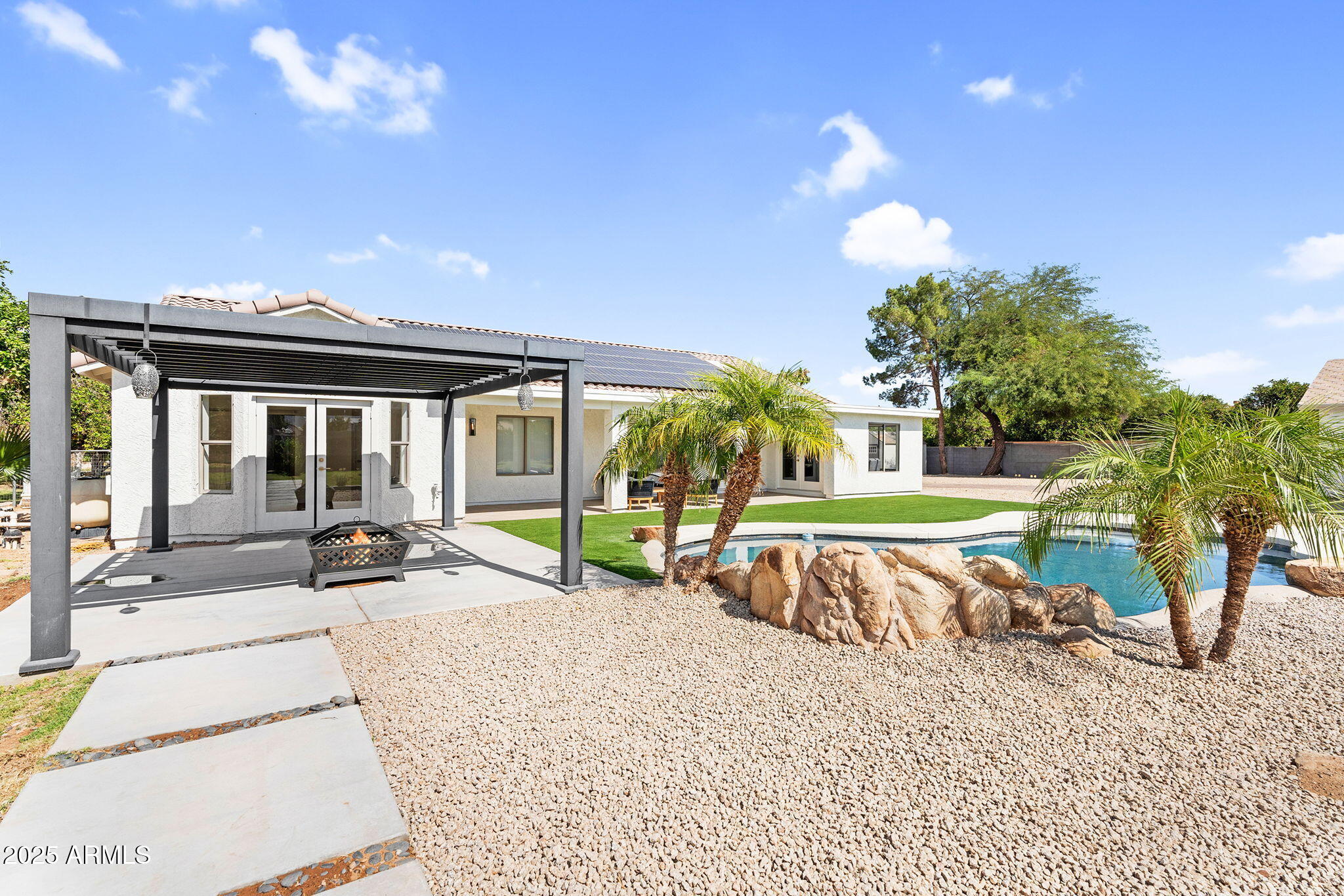 Gilbert, Arizona, 85298, United States, 5 Bedrooms Bedrooms, ,3 BathroomsBathrooms,Residential,Pending,2006857